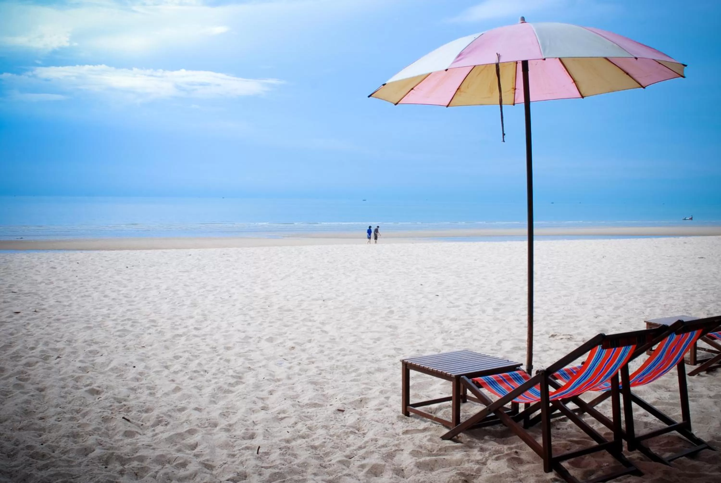 Beach in Long Beach Cha-Am Hotel