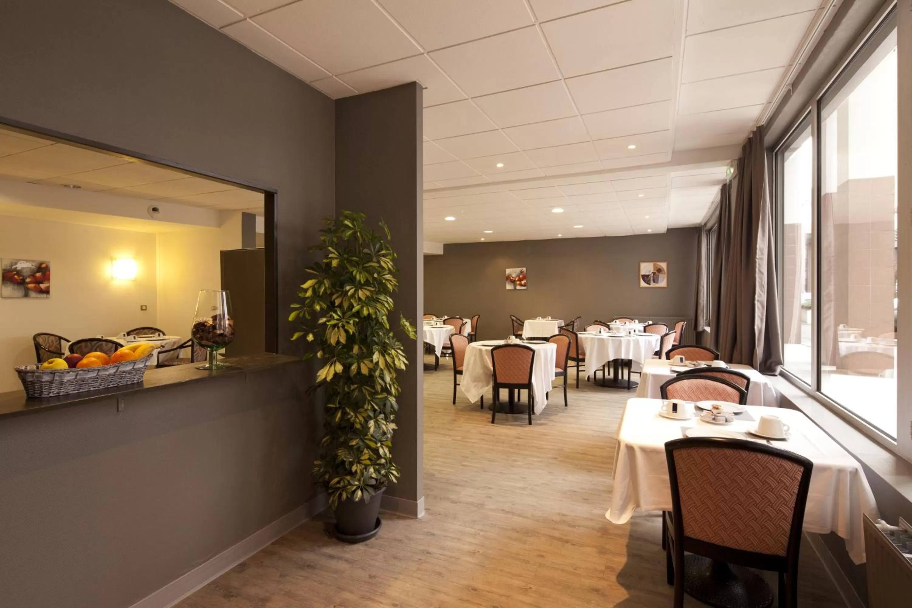 Restaurant/places to eat in Villa Mariale by Popinns