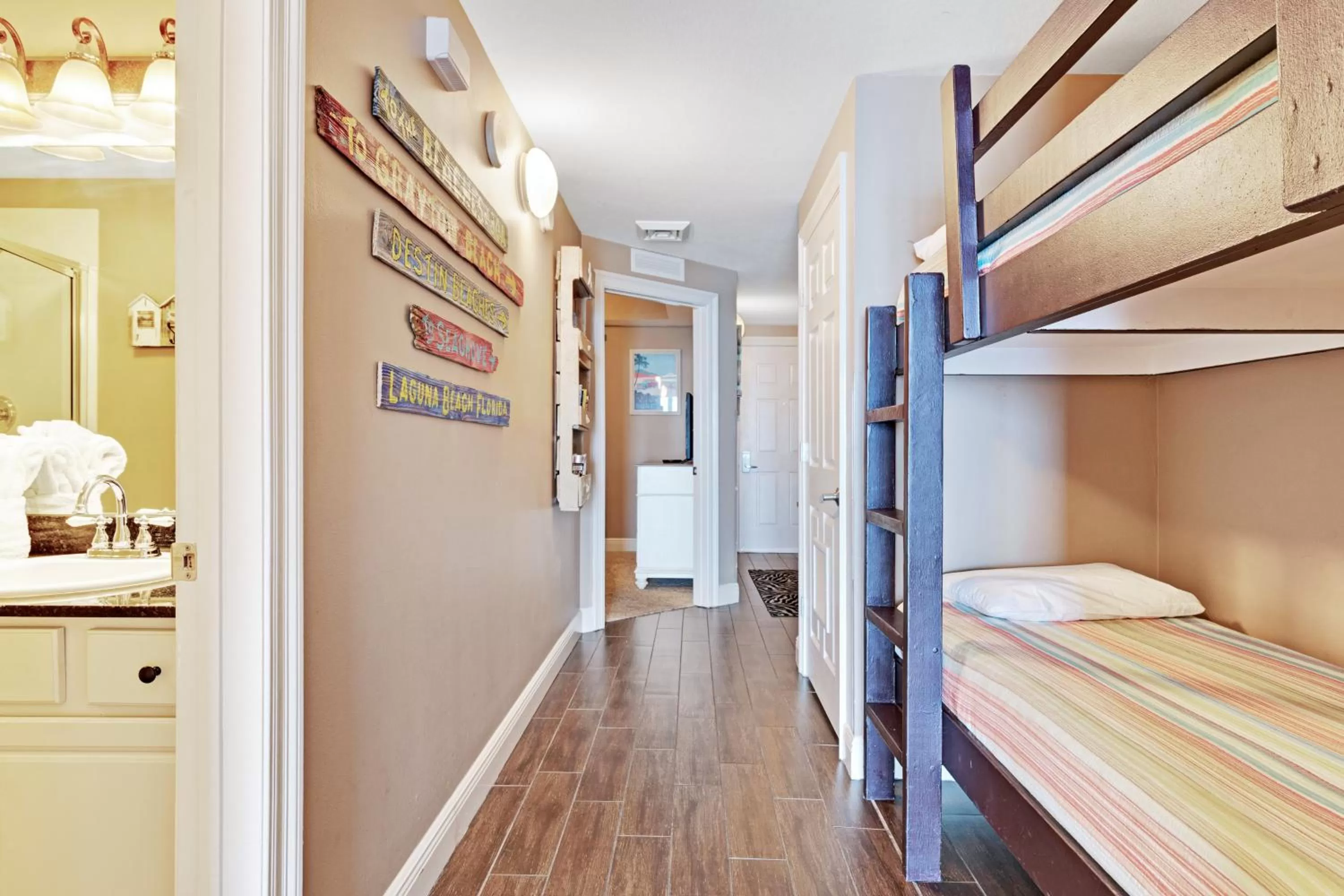 Bunk Bed in Calypso Resort