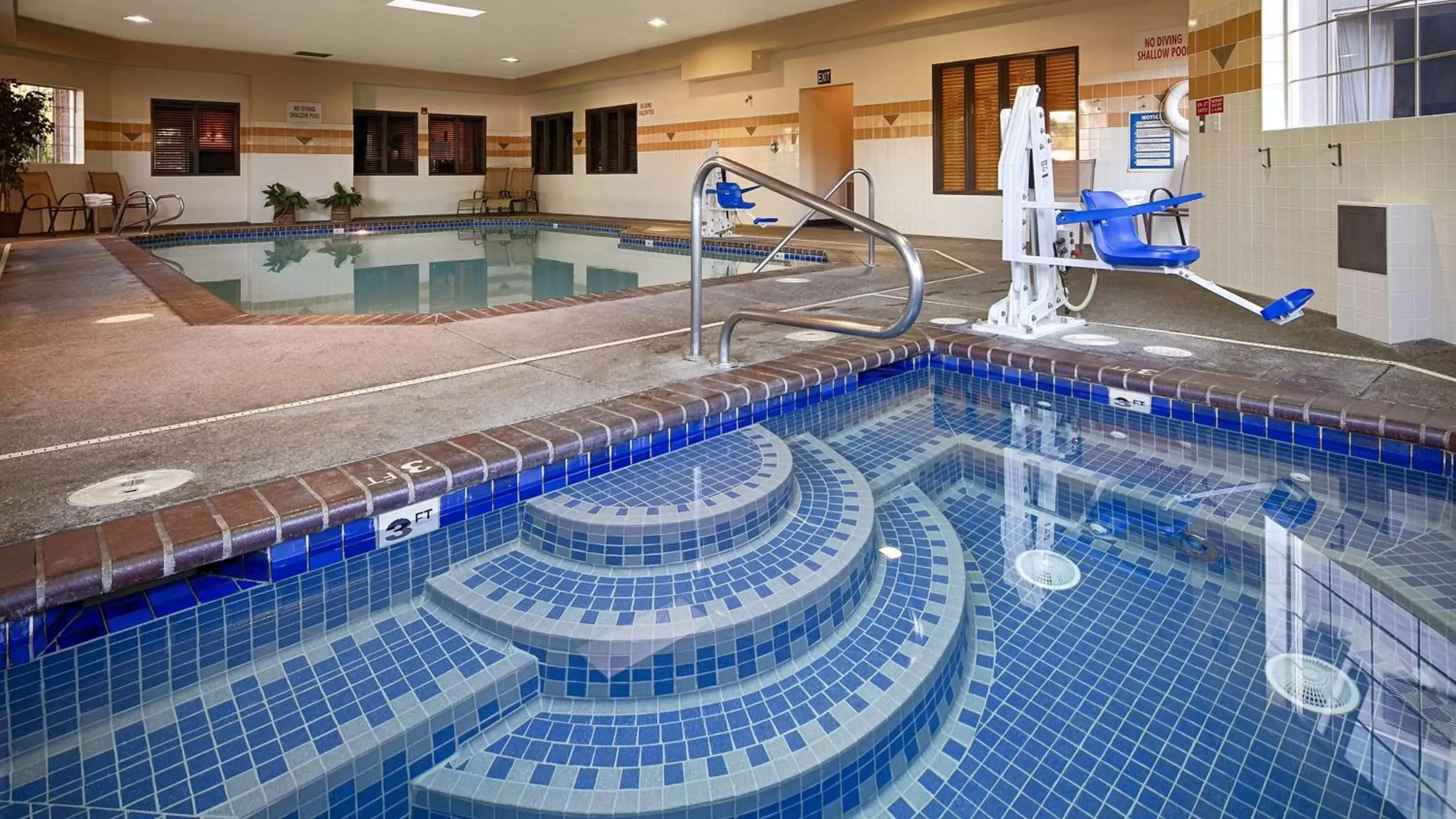 Spa and wellness centre/facilities, Swimming Pool in Best Western Plus Northwind Inn & Suites