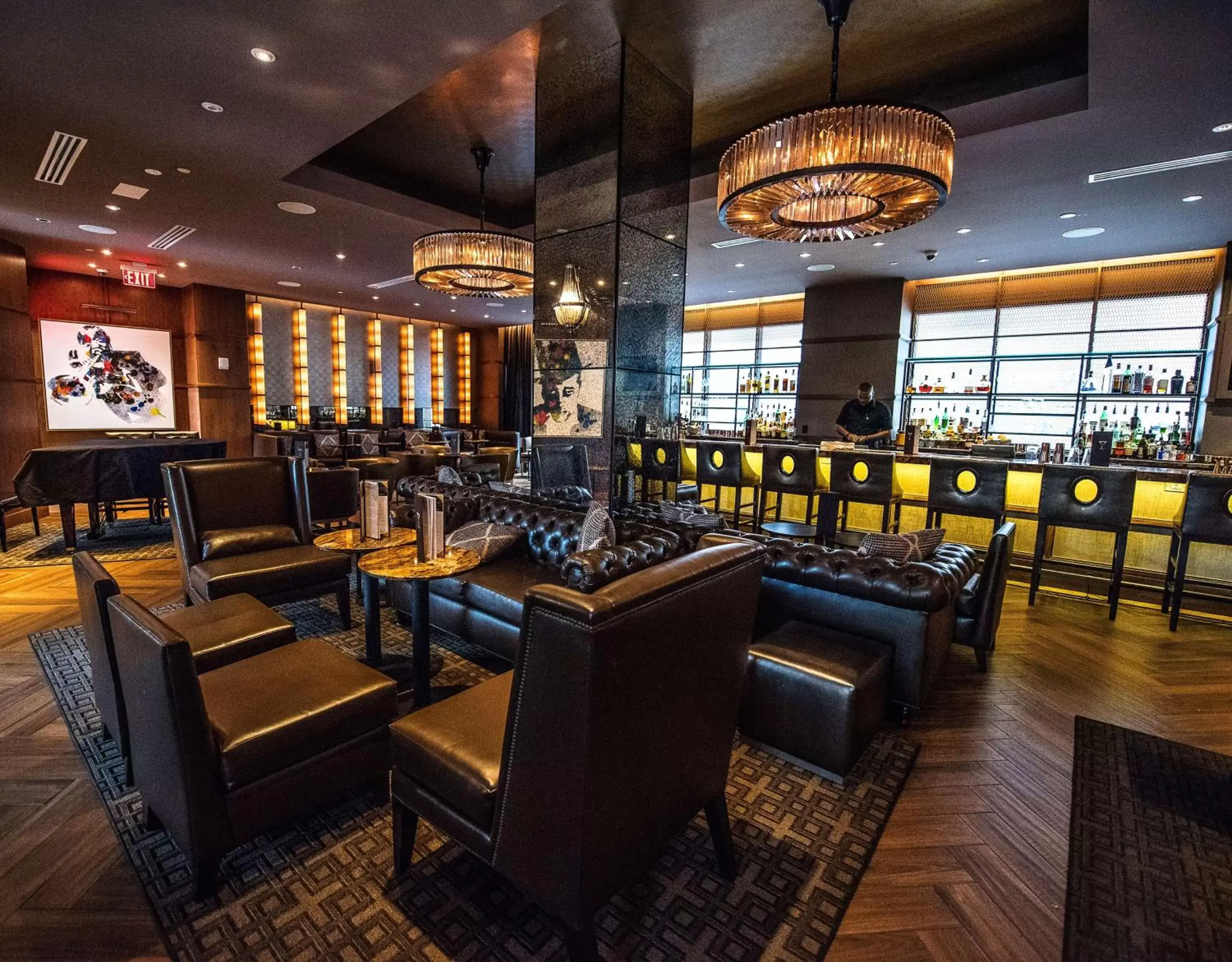 Lounge or bar in Hilton New Orleans Riverside Lounge or bar in Hilton New Orleans Riverside