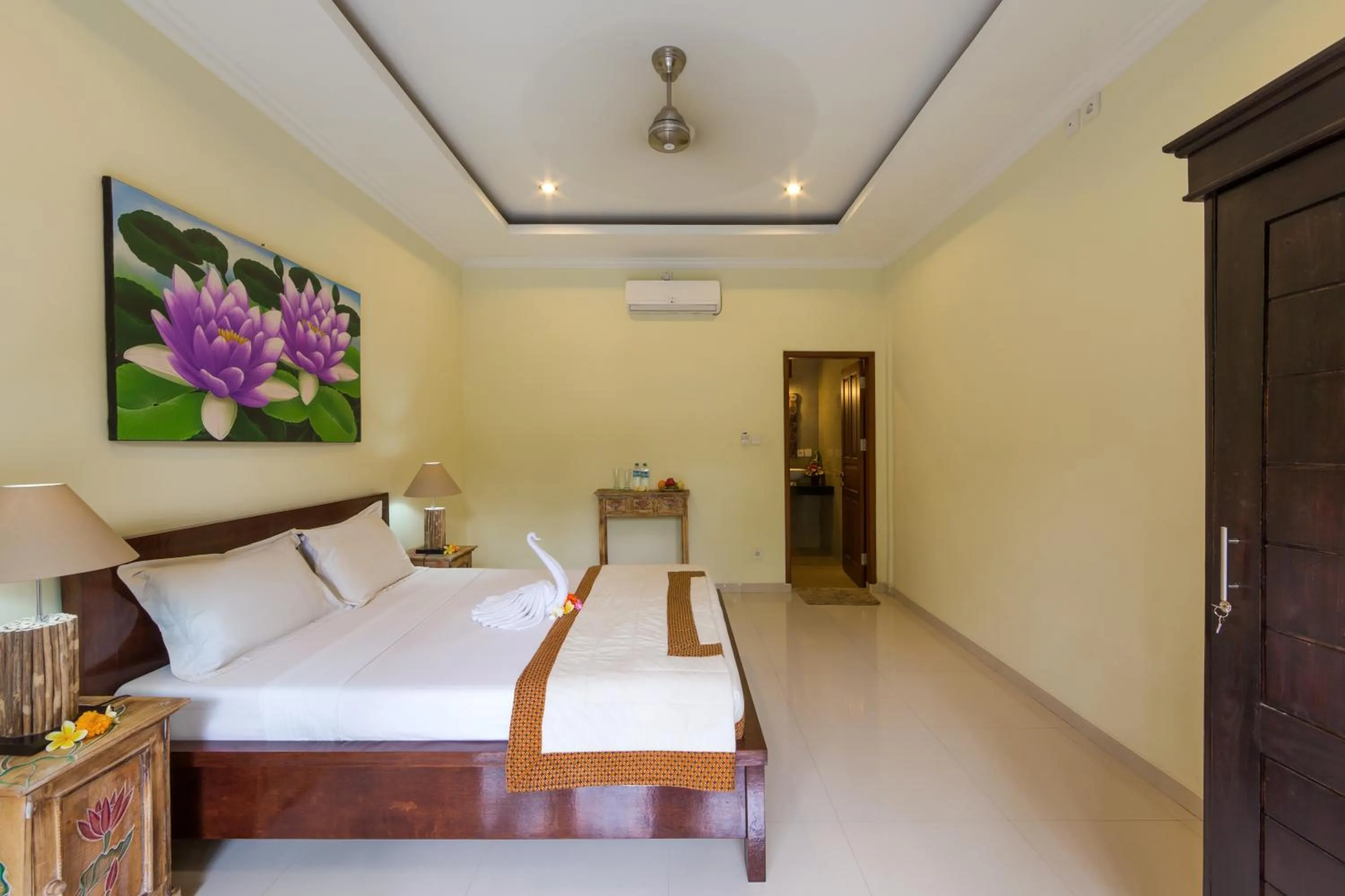 Bed in Padma Ubud Retreat