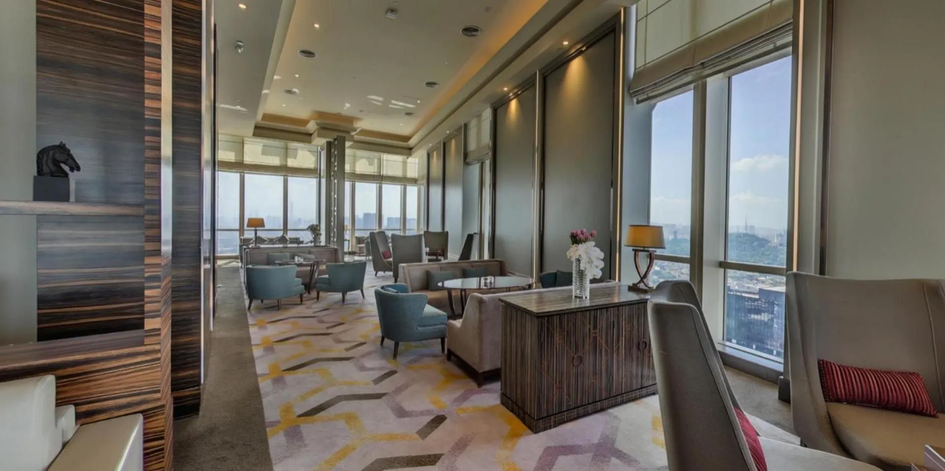 Lounge or bar in Sheraton Petaling Jaya Hotel