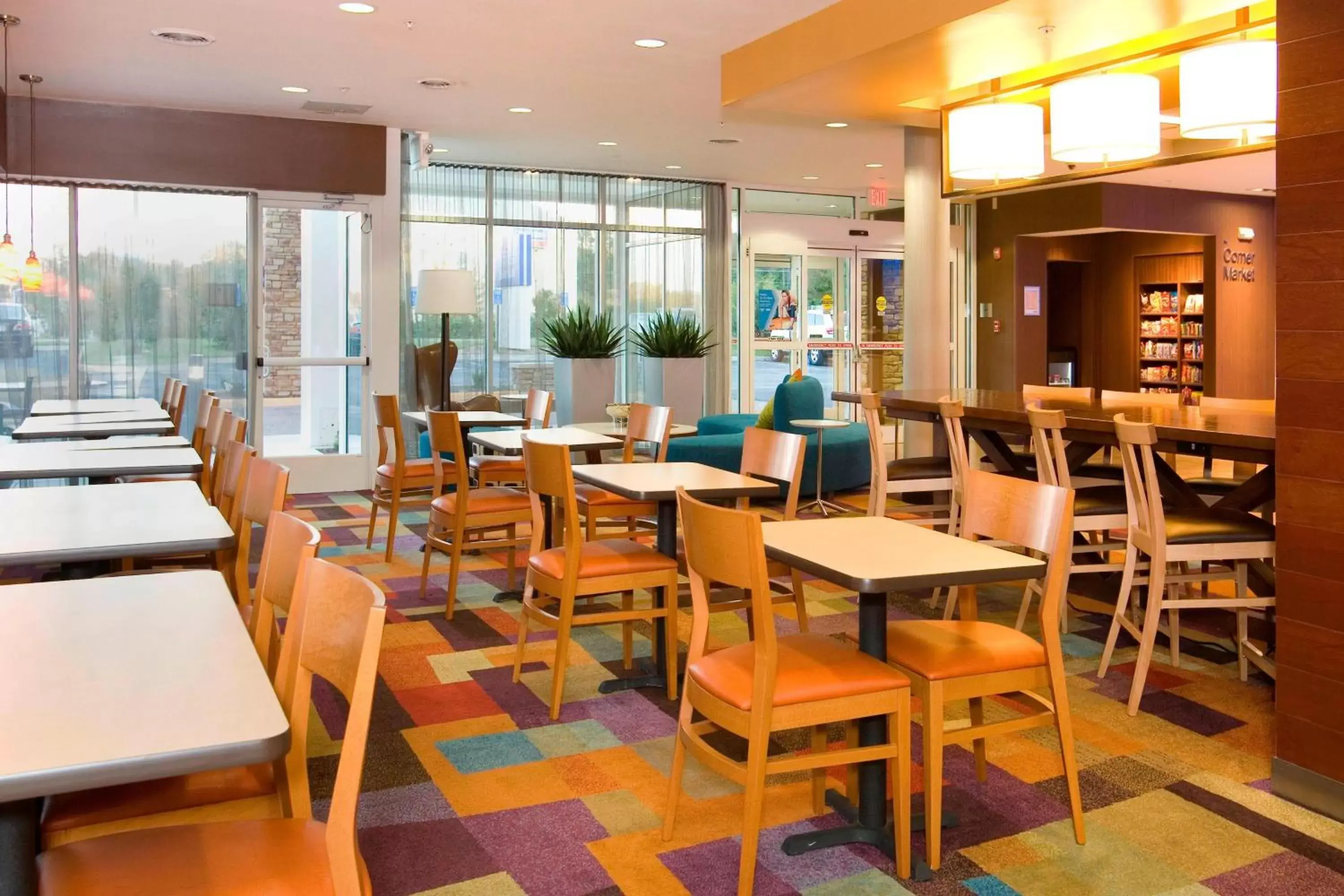 Breakfast, Restaurant/Places to Eat in Fairfield Inn & Suites by Marriott Chesapeake Suffolk