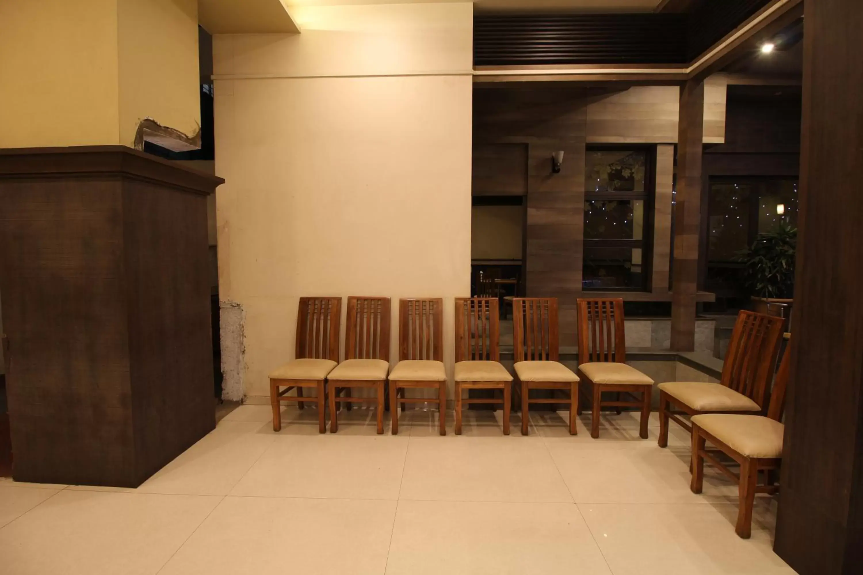 Lobby or reception in Hotel Sham Suman, Kolhapur- Opposite To Mahalaxmi Temple Lobby or reception in Hotel Sham Suman, Kolhapur- Opposite To Mahalaxmi Temple