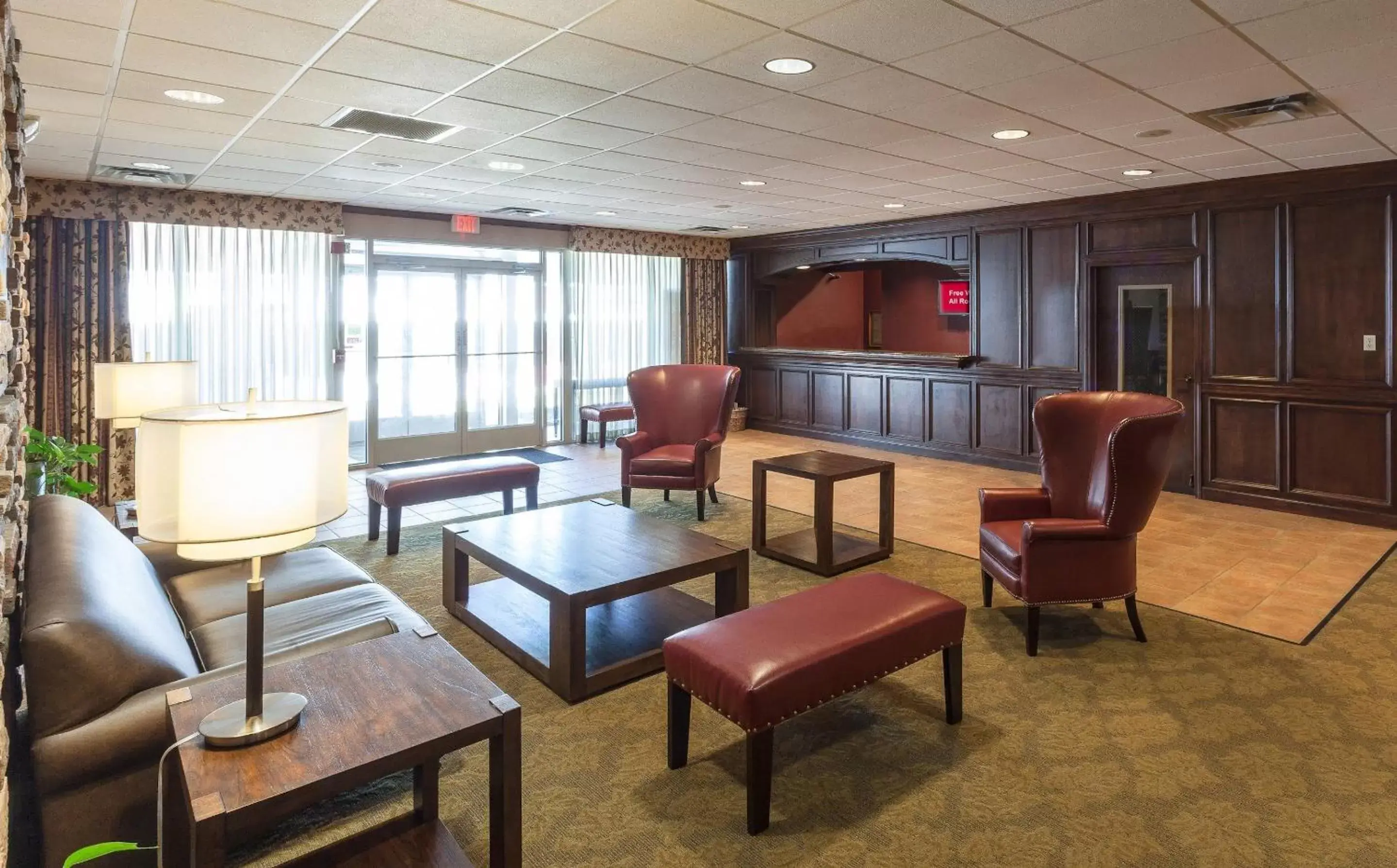 Lobby or reception, Seating Area in Red Roof Inn & Suites Dekalb