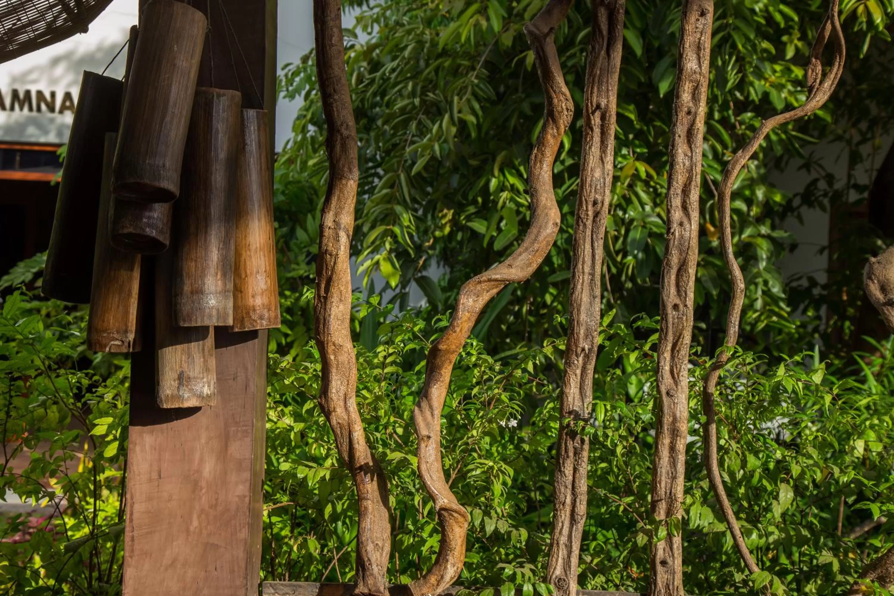 Restaurant/places to eat in Indra Porak Residence Hotel