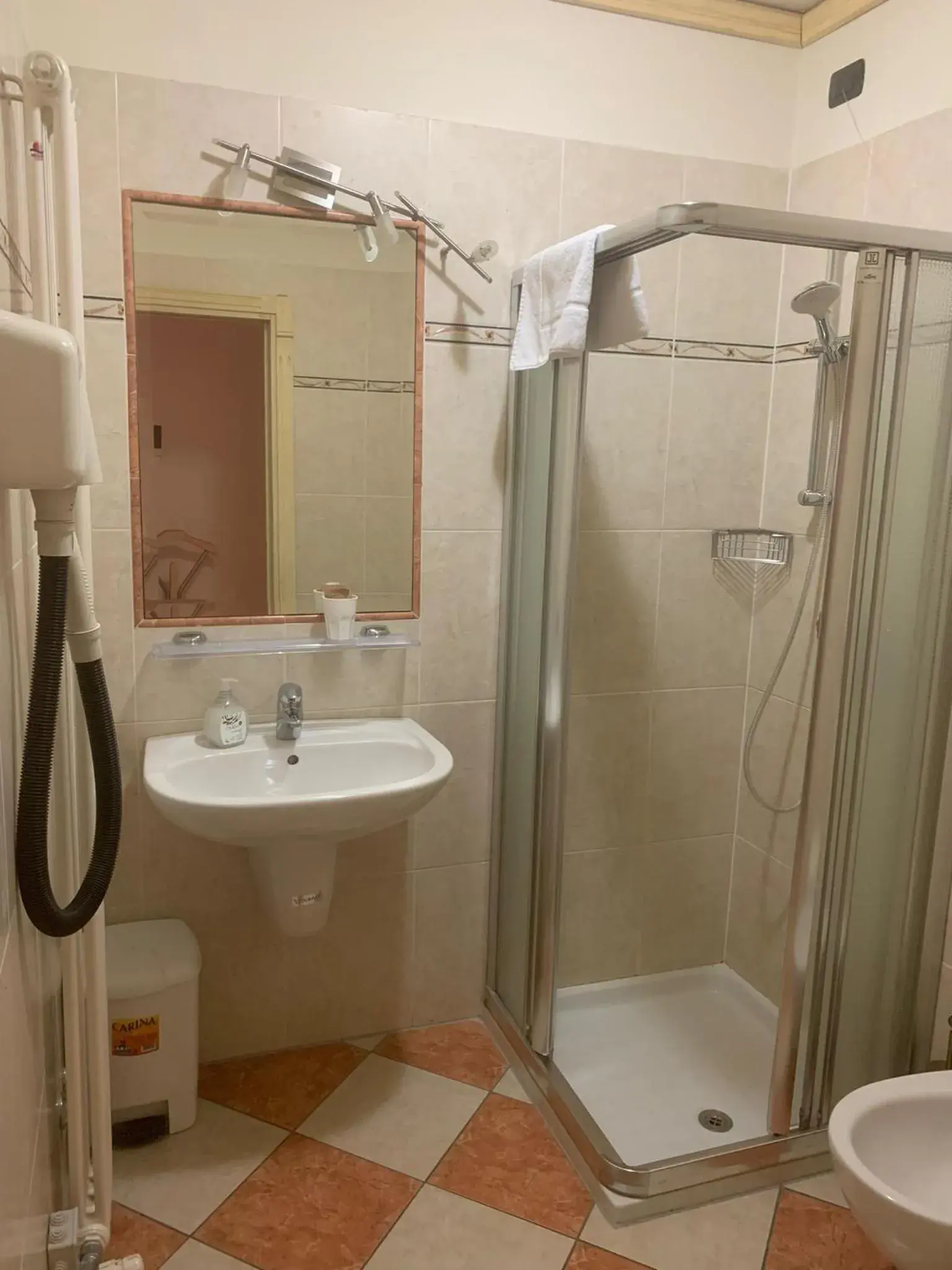 Bathroom in Hotel Due Colonne