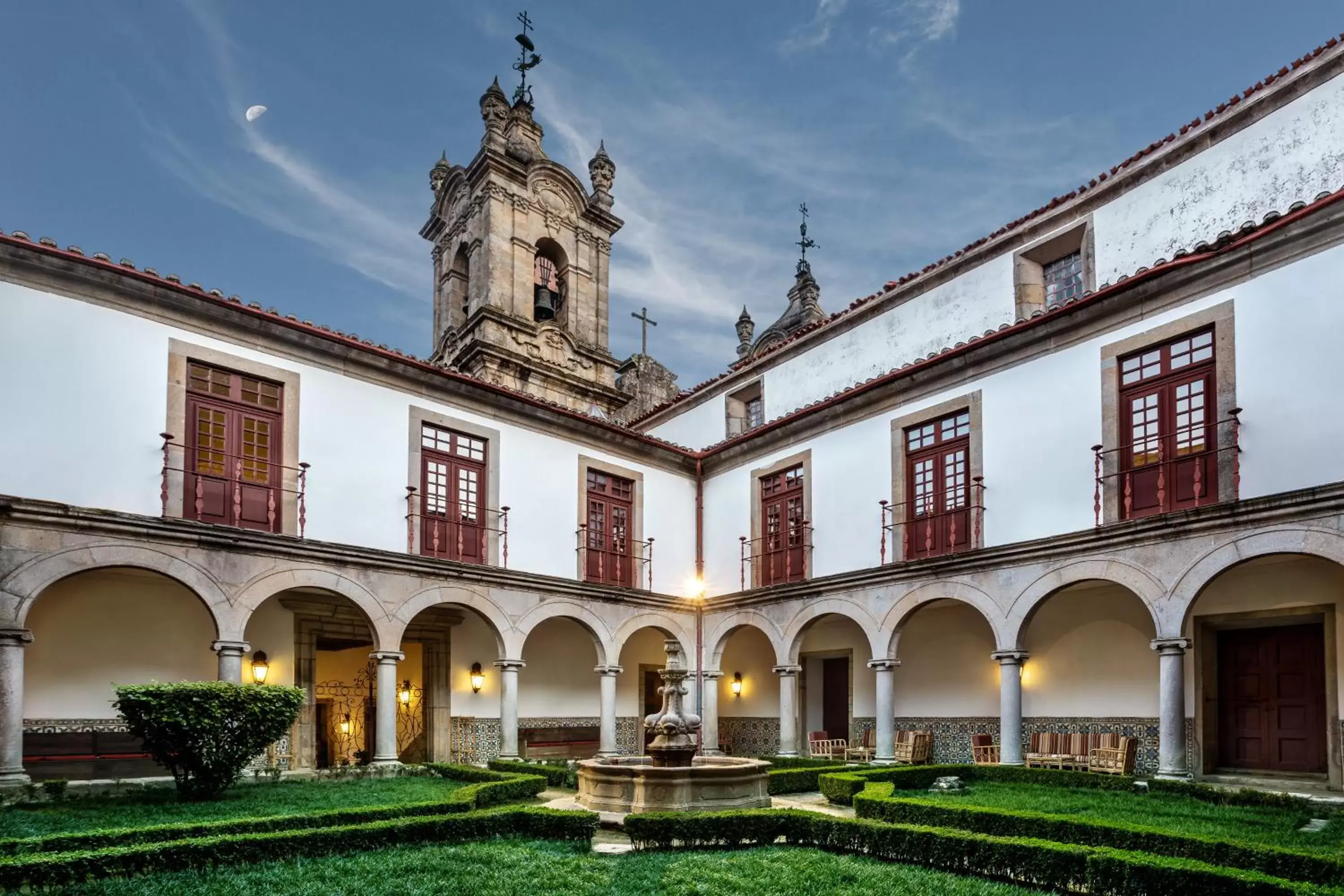 Property Building in Pousada Mosteiro de Guimaraes