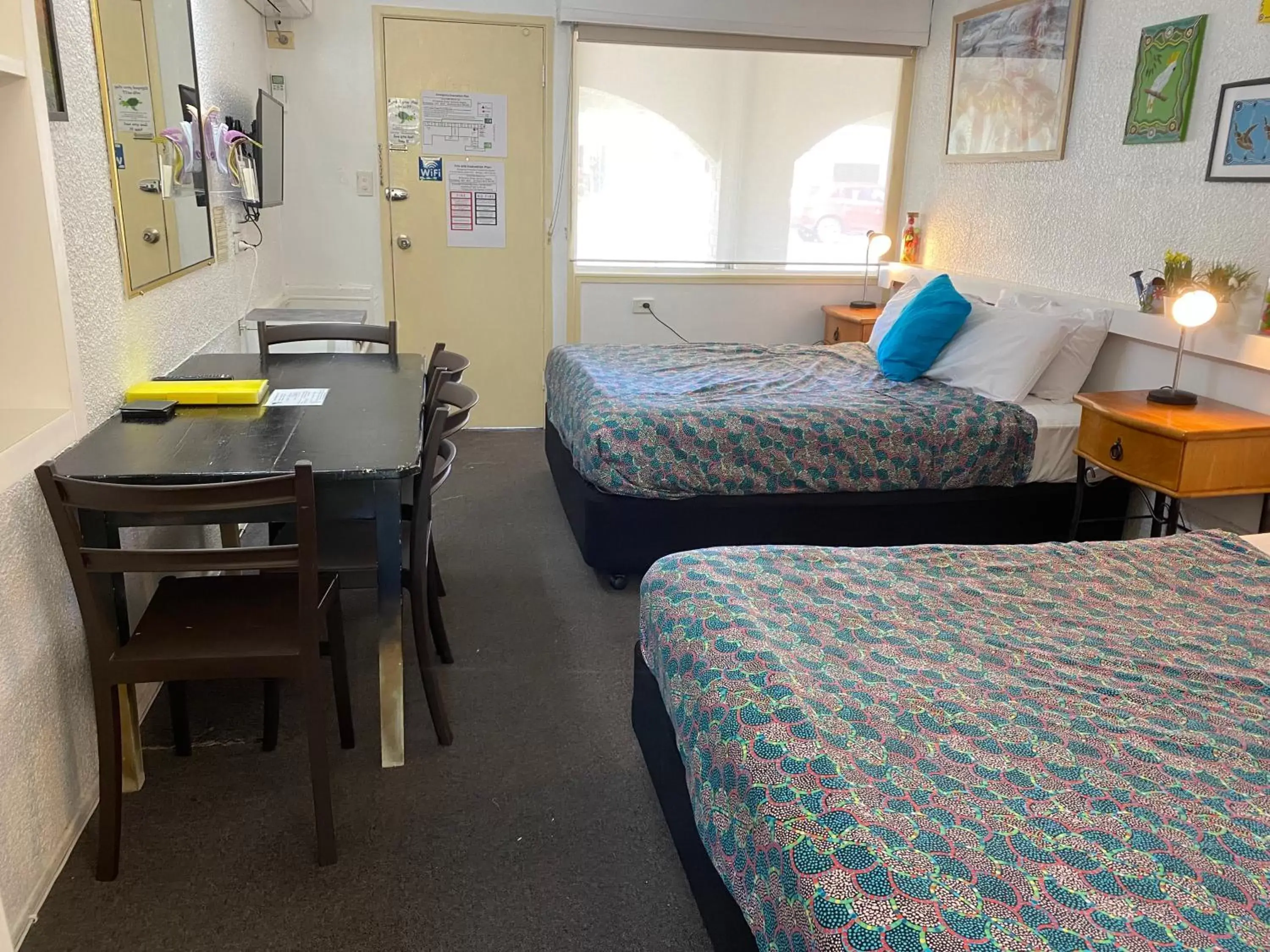 Bedroom, Bed in Bundaberg Coral Villa Motor Inn