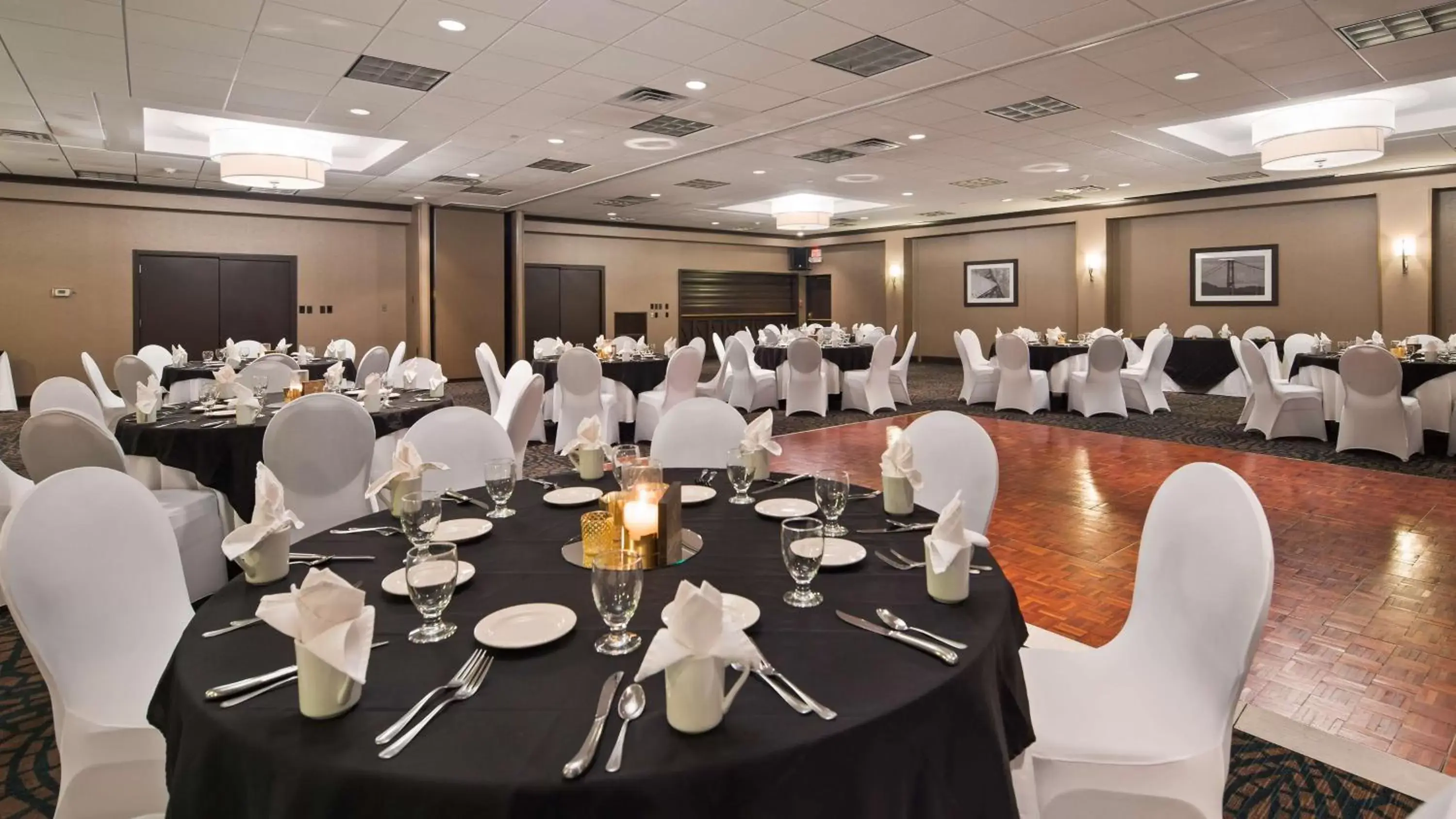 On site, Banquet Facilities in Best Western Plus Kingston Hotel and Conference Center