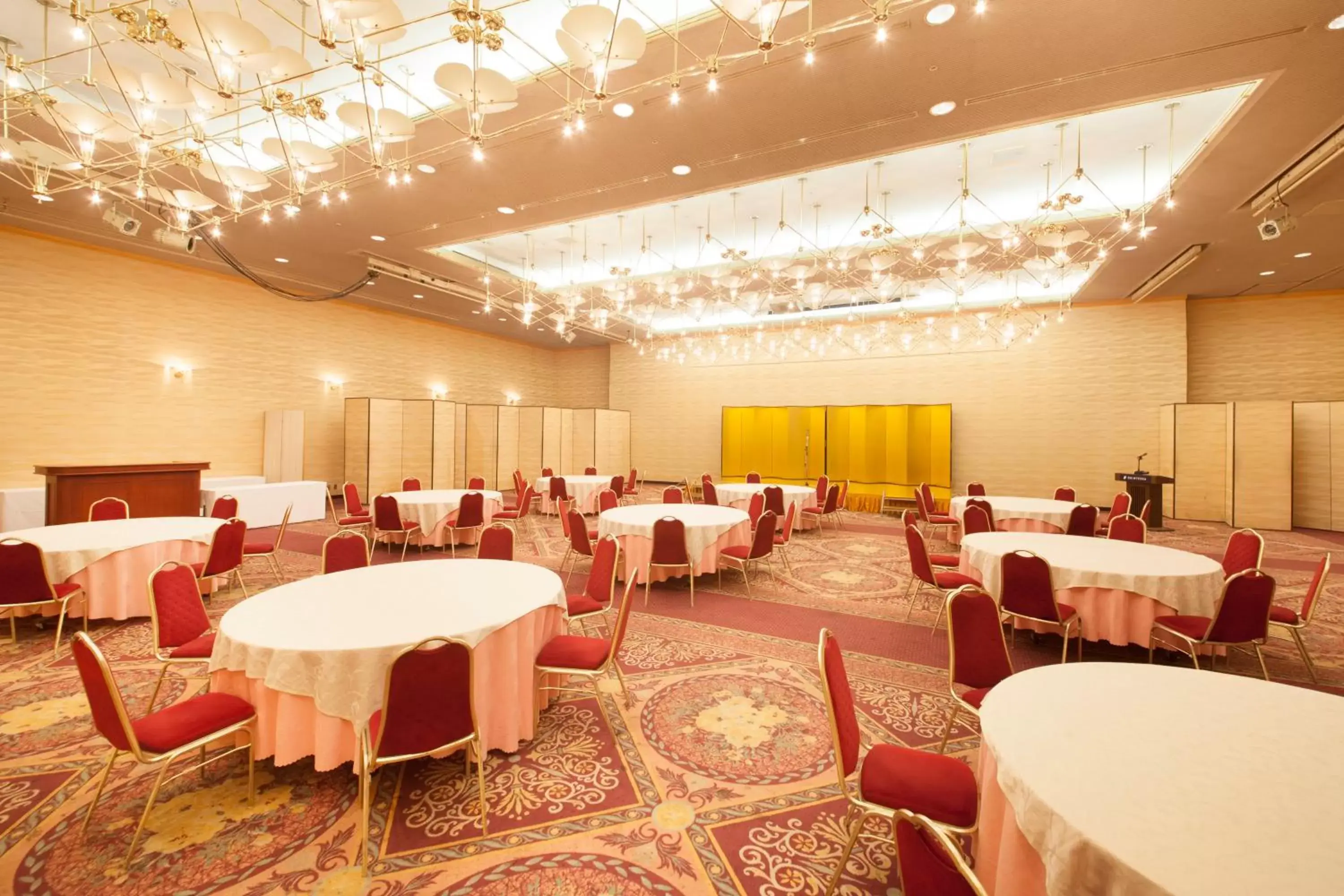 Meeting/conference room, Restaurant/Places to Eat in Quintessa Hotel Ogaki