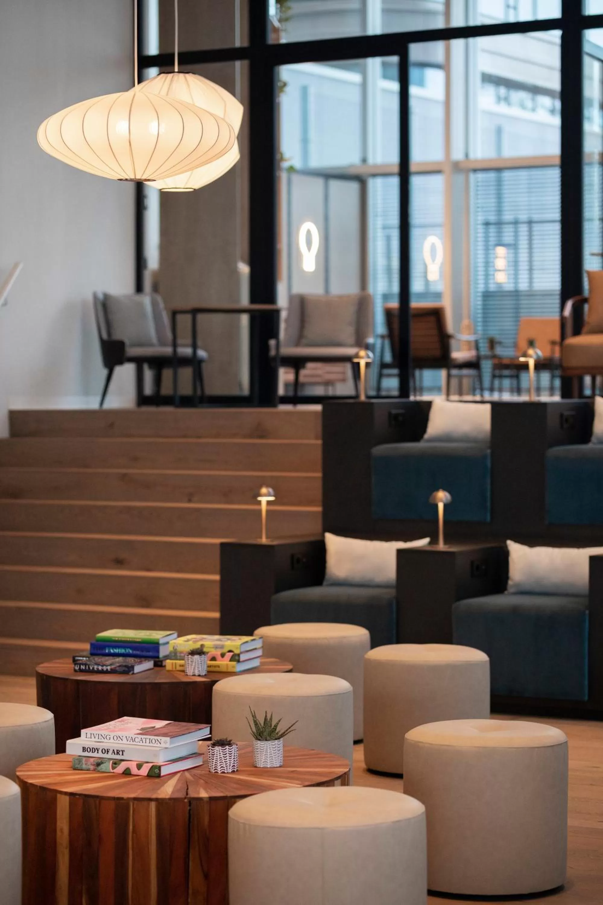 Lobby or reception in INNSiDE by Meliá Amsterdam