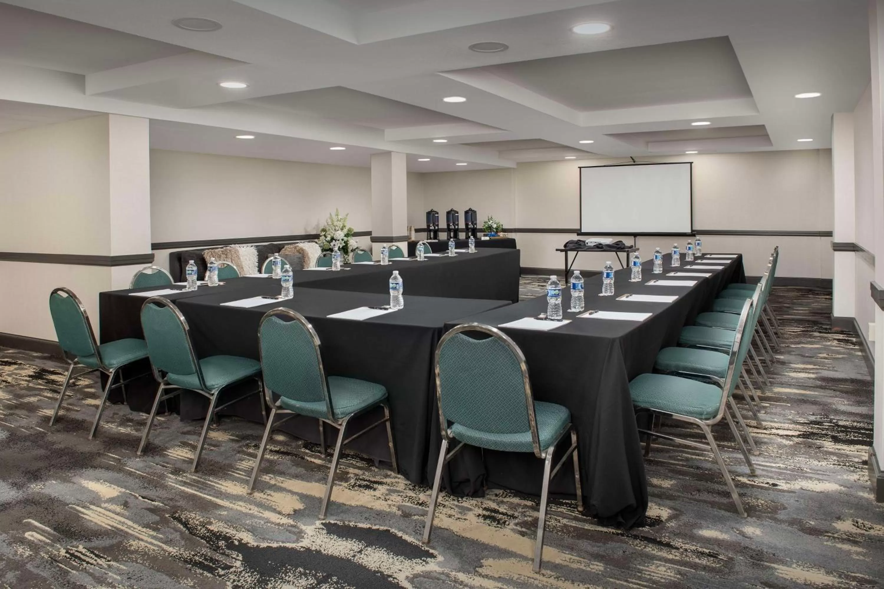 Meeting/conference room in Embassy Suites Winston-Salem