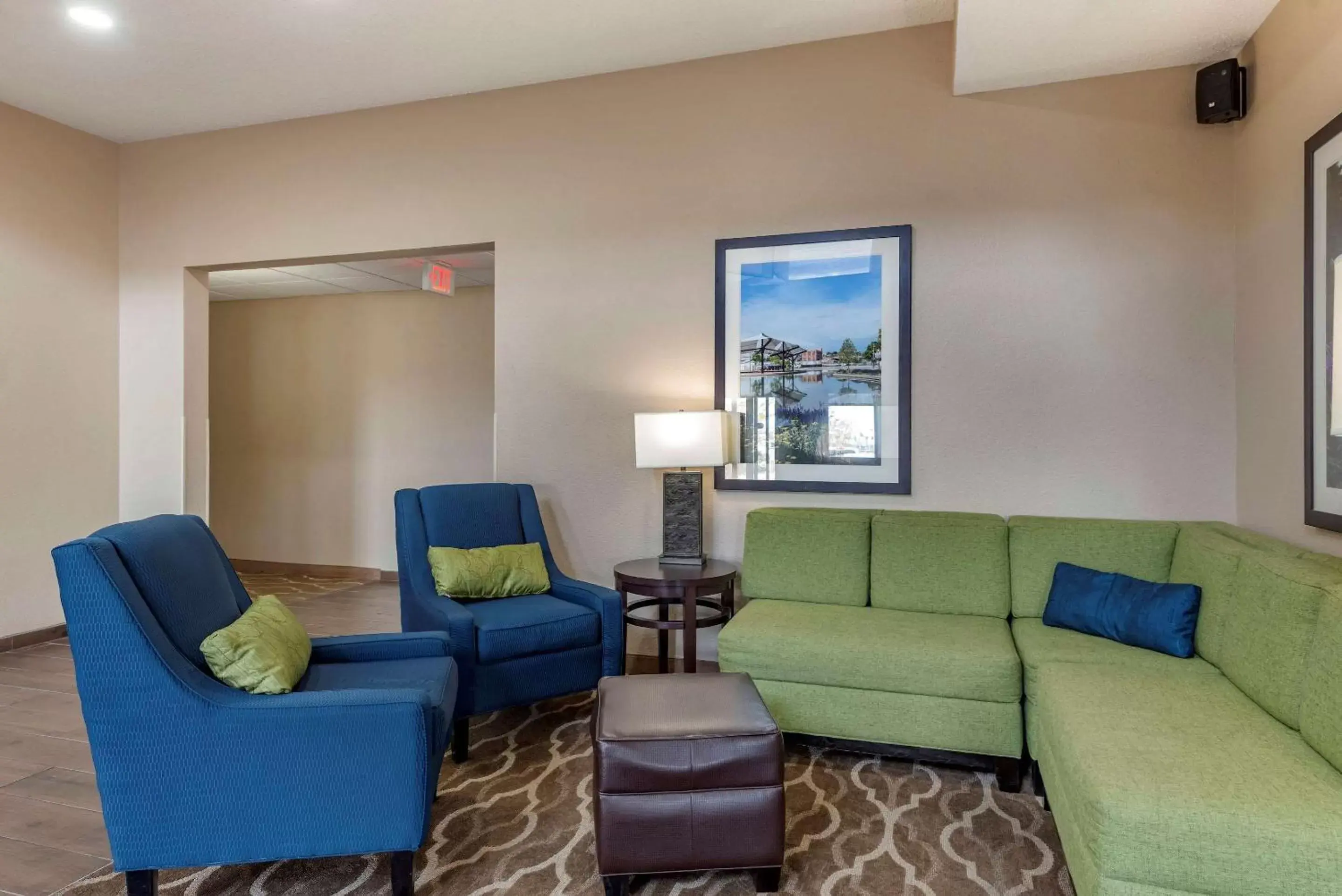Lobby or reception, Seating Area in Comfort Inn & Suites Pueblo