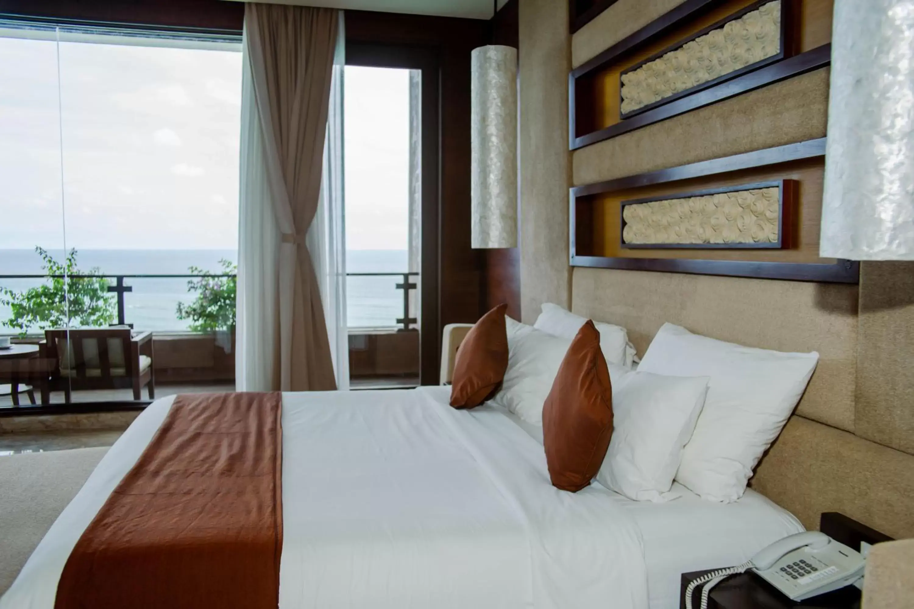 Bed in Ulu Segara Luxury Suites & Villas
