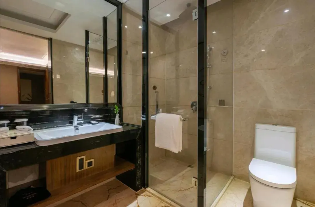Bathroom in Honder International Hotel