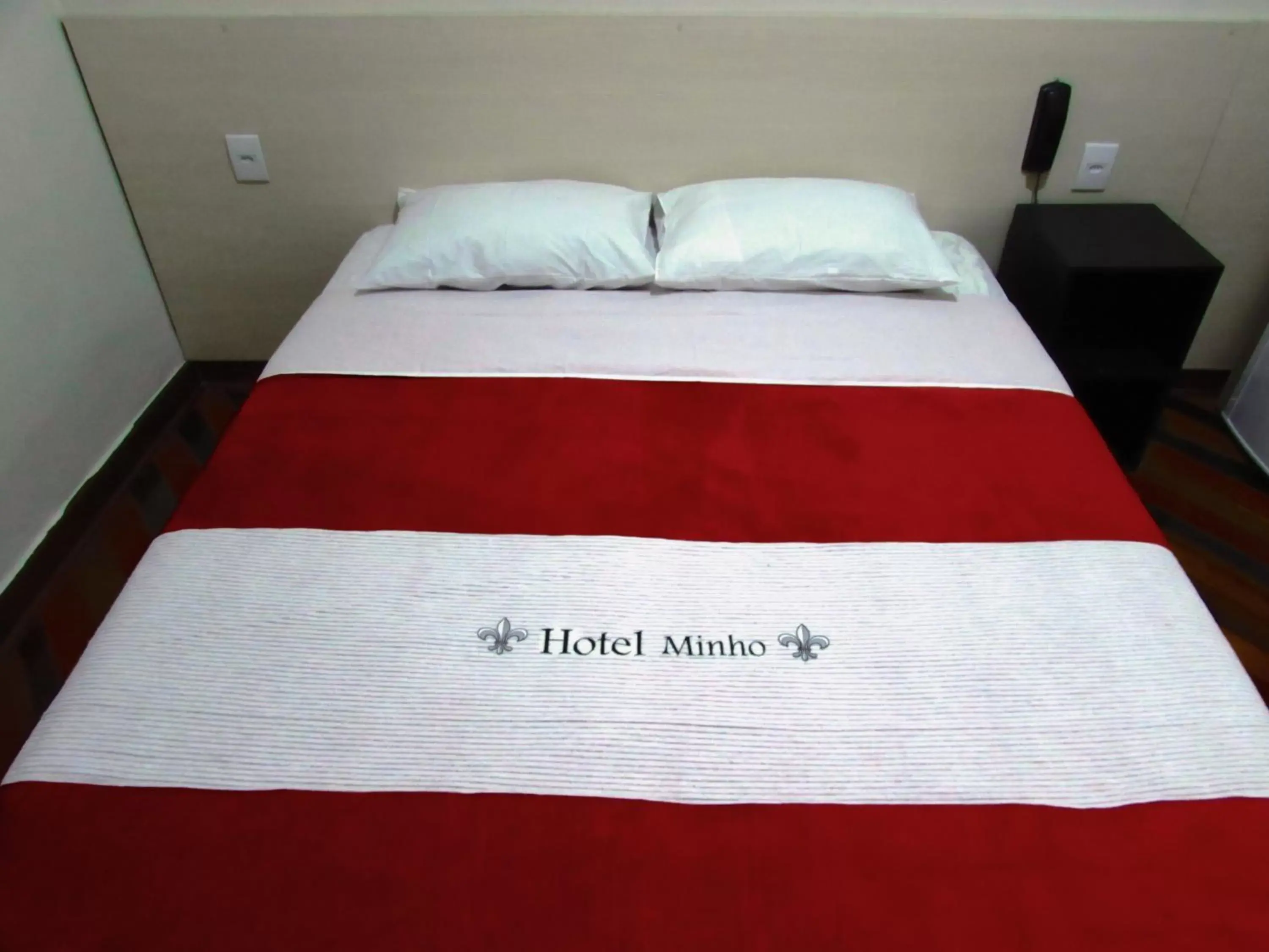 Budget Double Room - single occupancy in Hotel Minho -Próximo a 25 de Março Brás Bom Retiro e Hospital Pérola Byington Budget Double Room - single occupancy in Hotel Minho -Próximo a 25 de Março Brás Bom Retiro e Hospital Pérola Byington