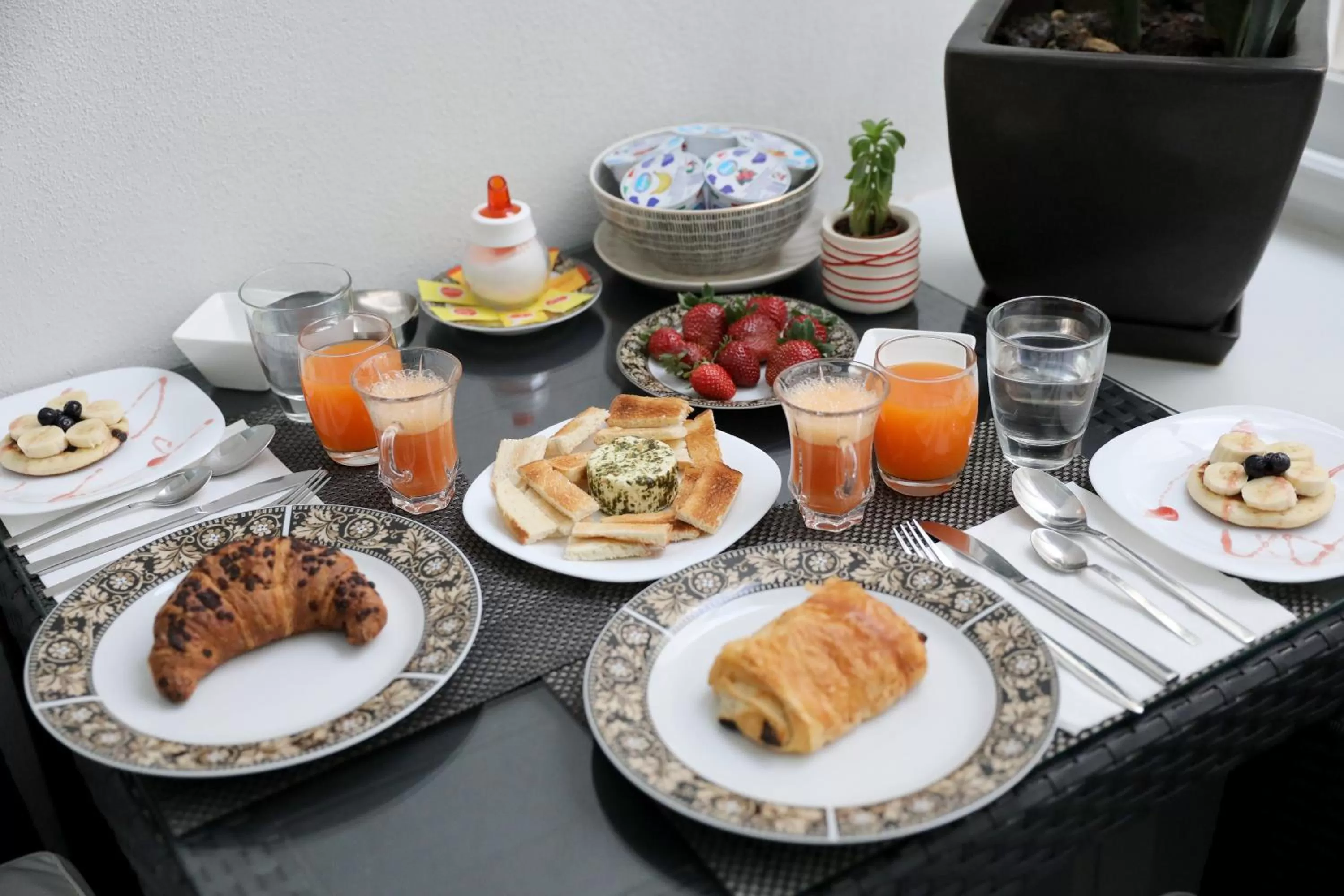 Breakfast in Escape to St Julians