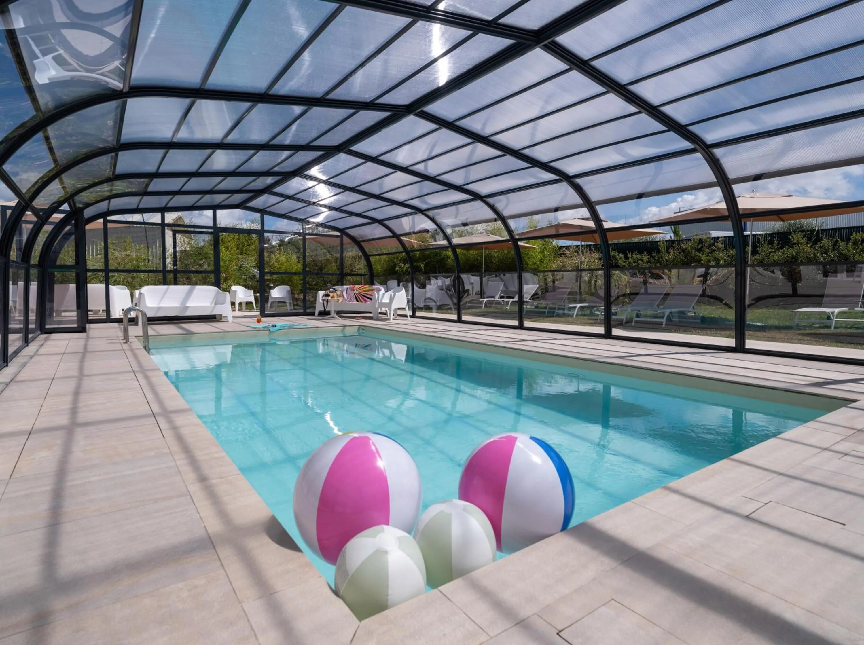 Swimming pool in Golden Tulip La Baule Hotel and Residence