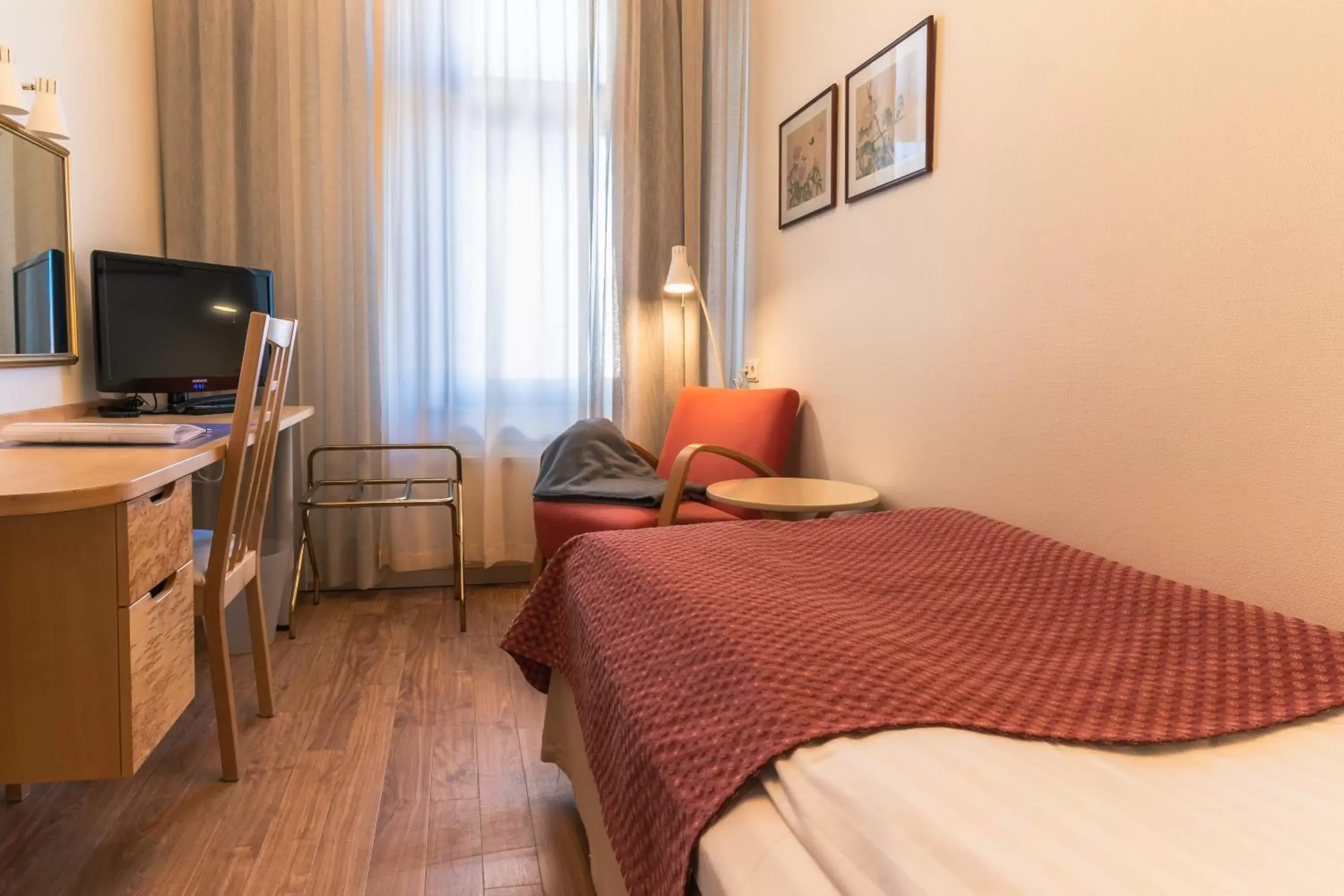 Seating area, Bed in Hotel Lorensberg