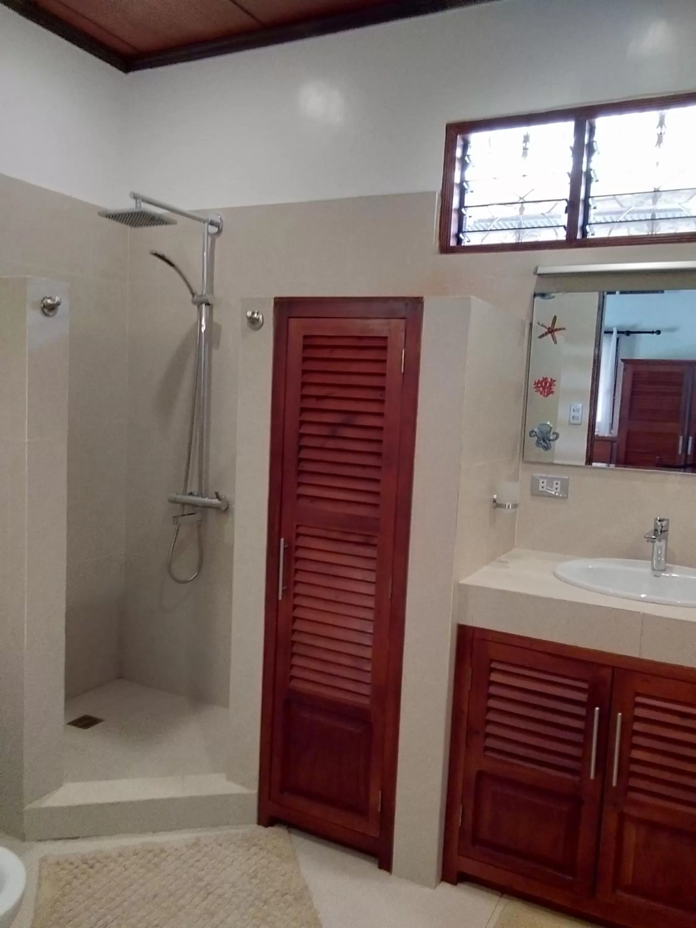 Bathroom in Ancelle Cristo Re