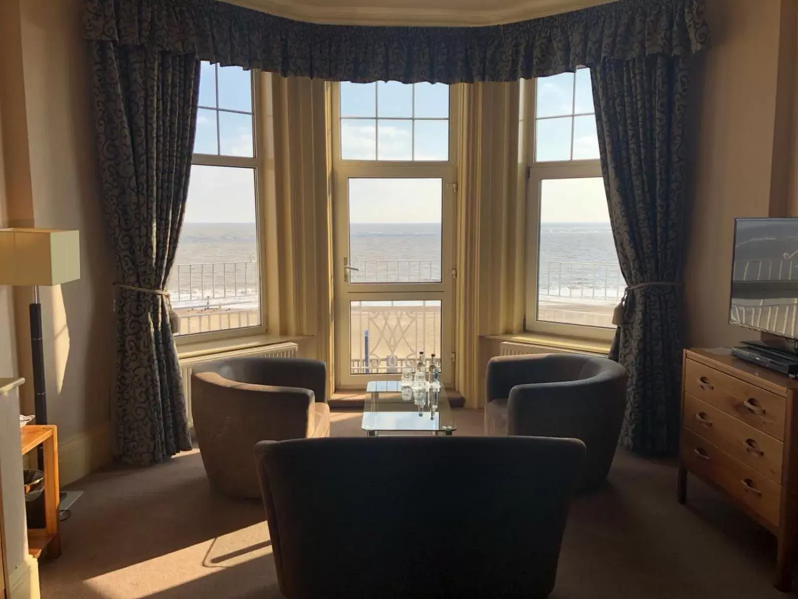 Seating Area in Hotel Victoria