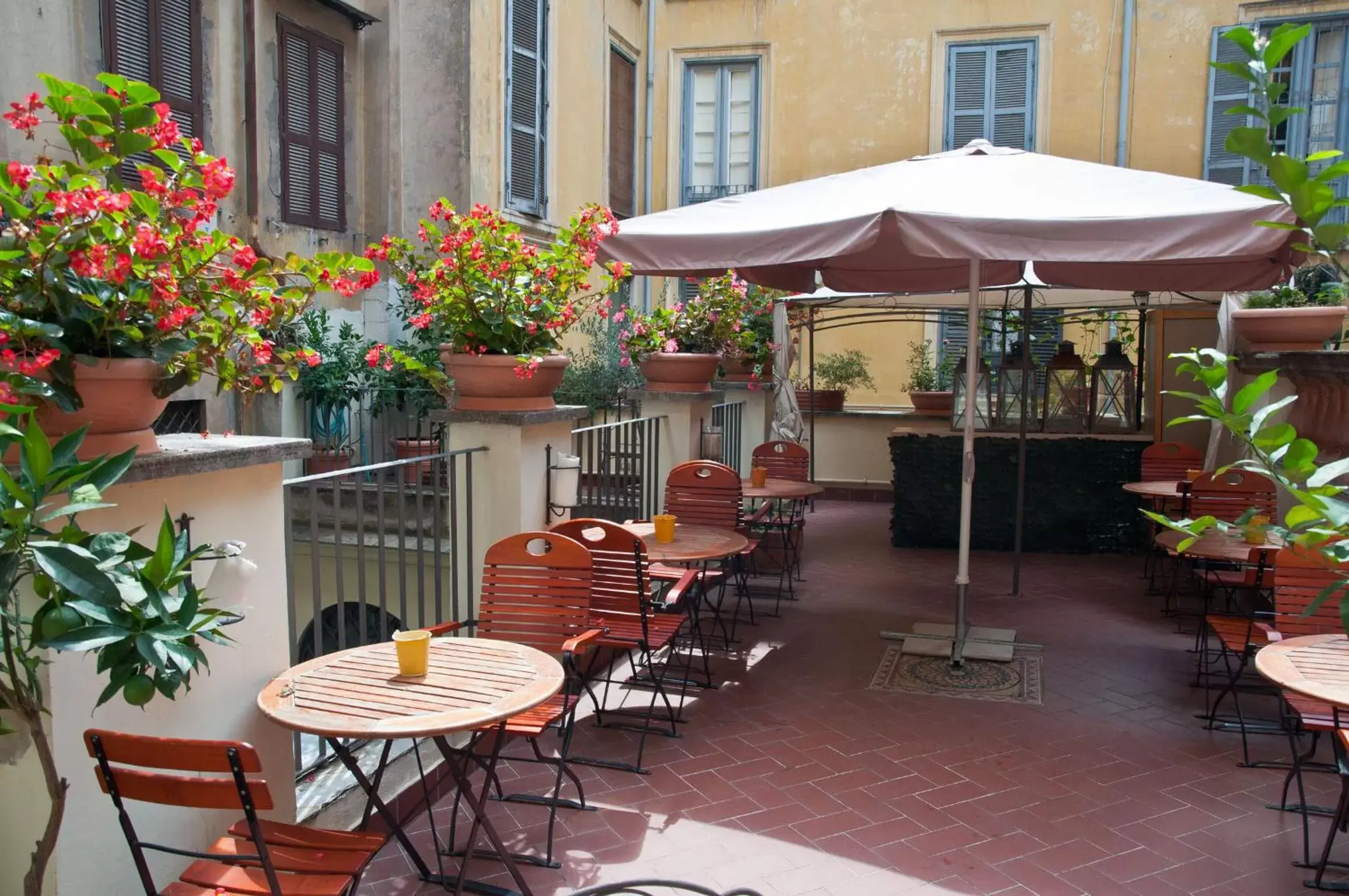 Restaurant/Places to Eat in Hotel Le Clarisse al Pantheon