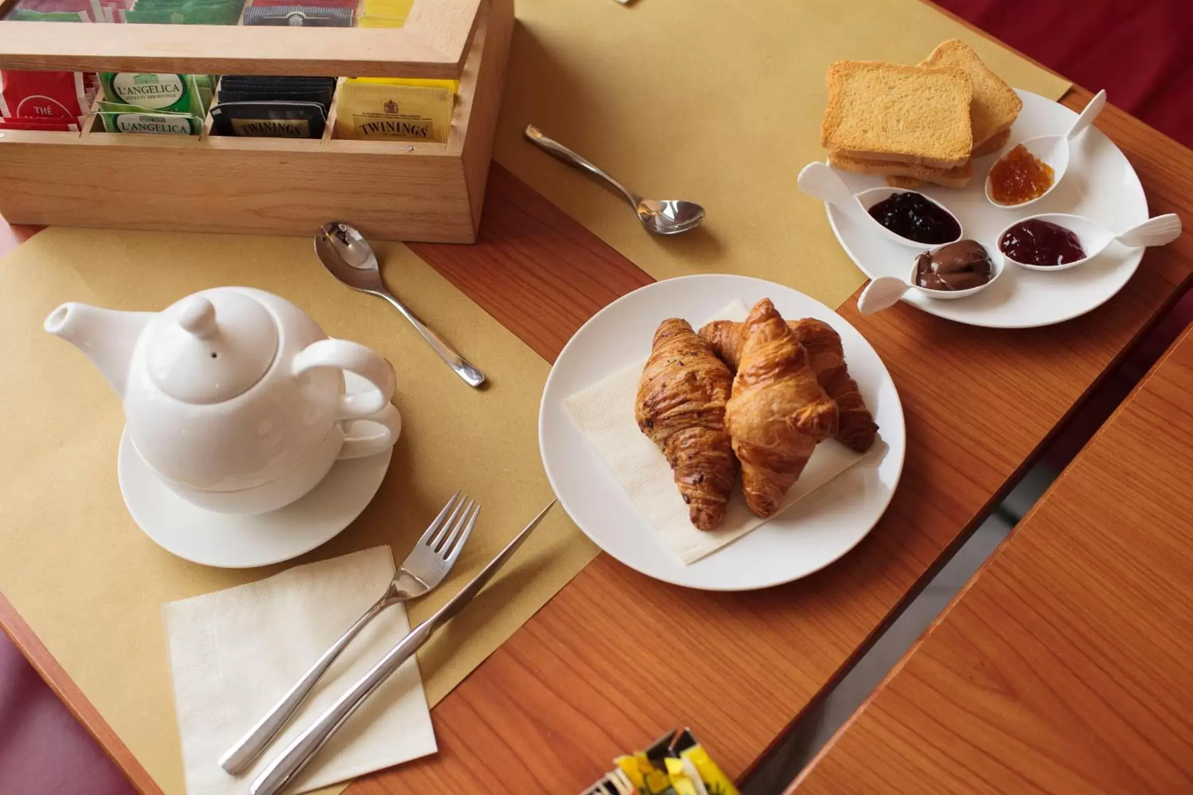 Buffet breakfast, Breakfast in Hotel Continental