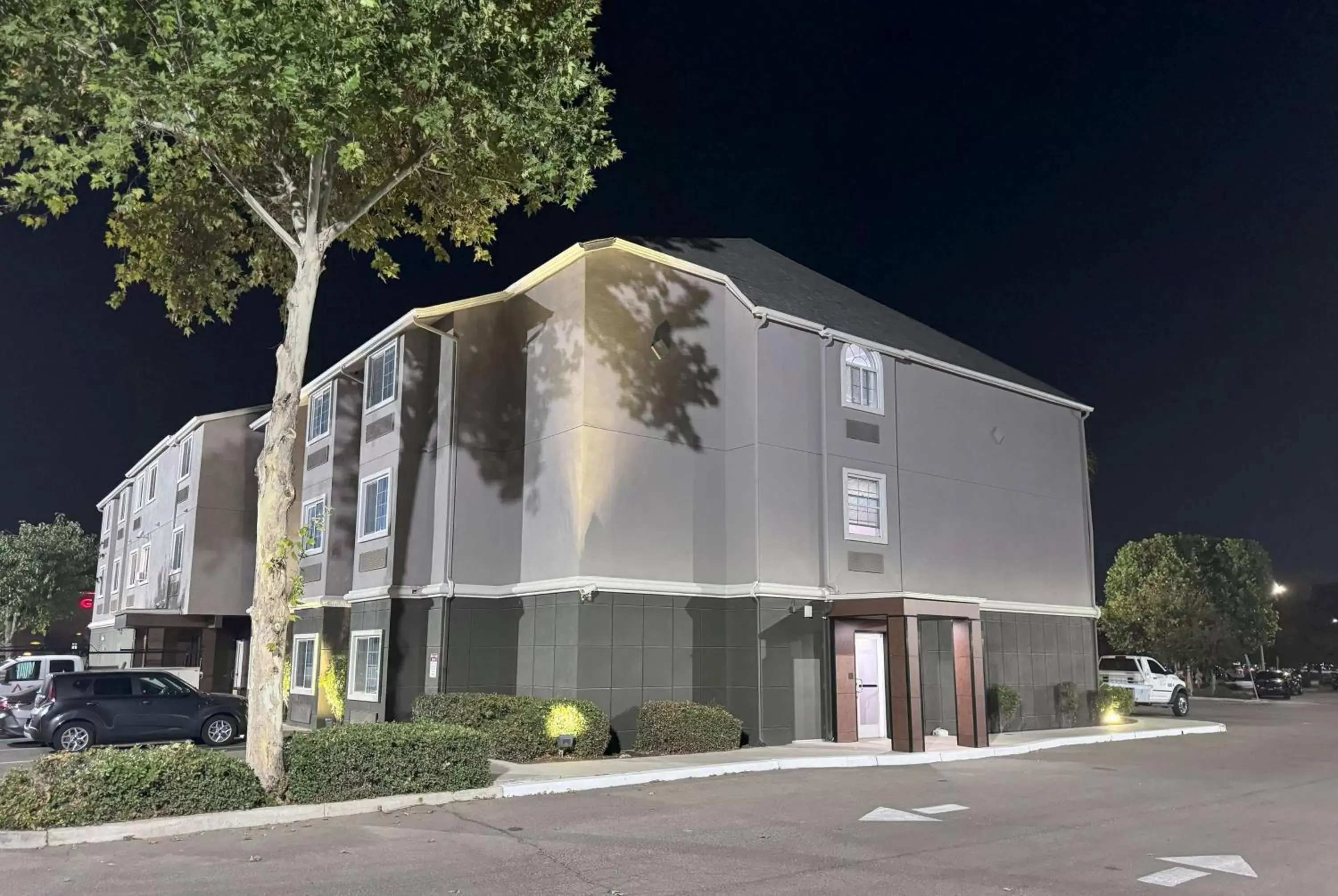 Property Building in La Quinta Inn & Suites by Wyndham Tulare