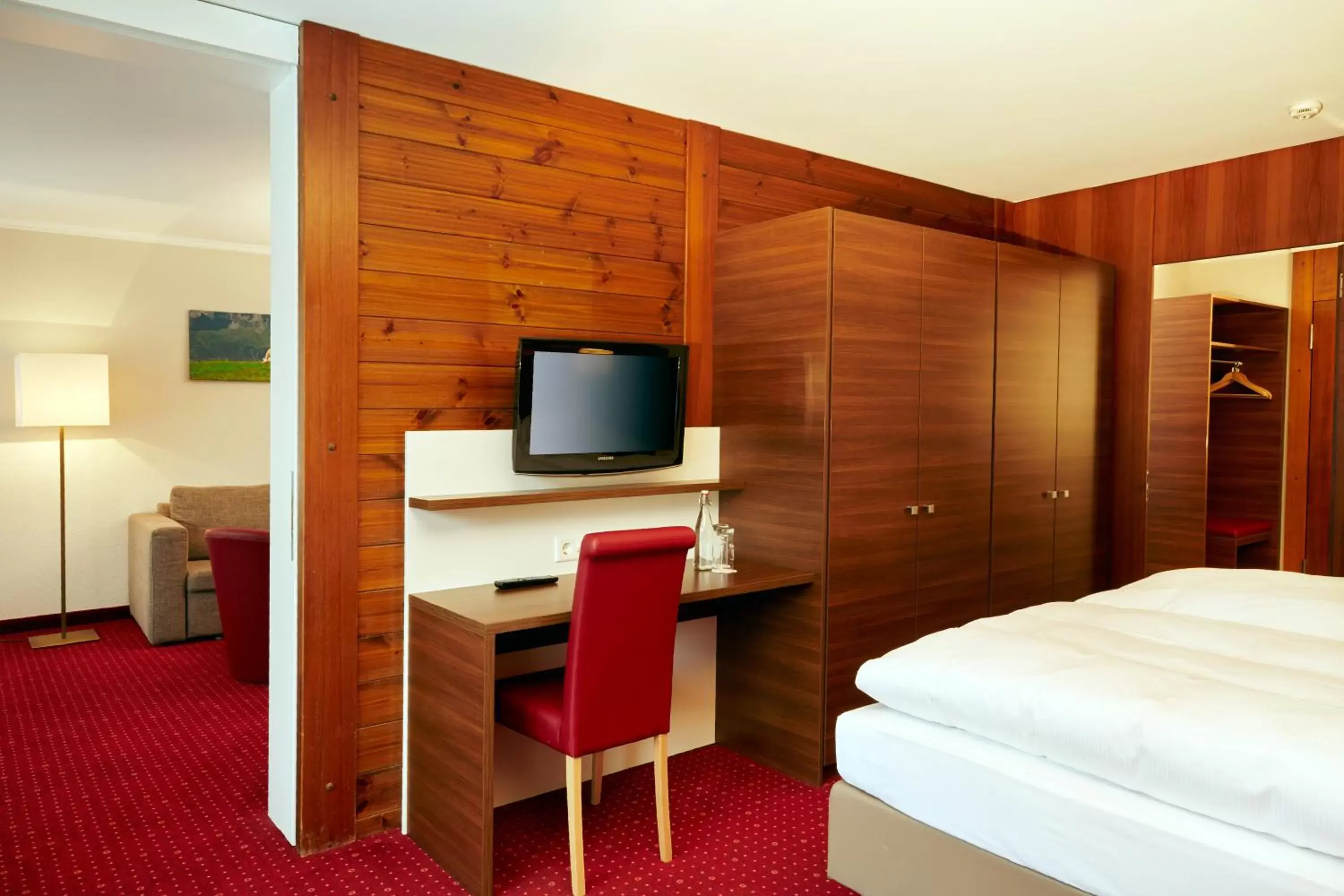 Decorative detail, Bed in H+ Hotel & SPA Engelberg Decorative detail, Bed in H+ Hotel & SPA Engelberg