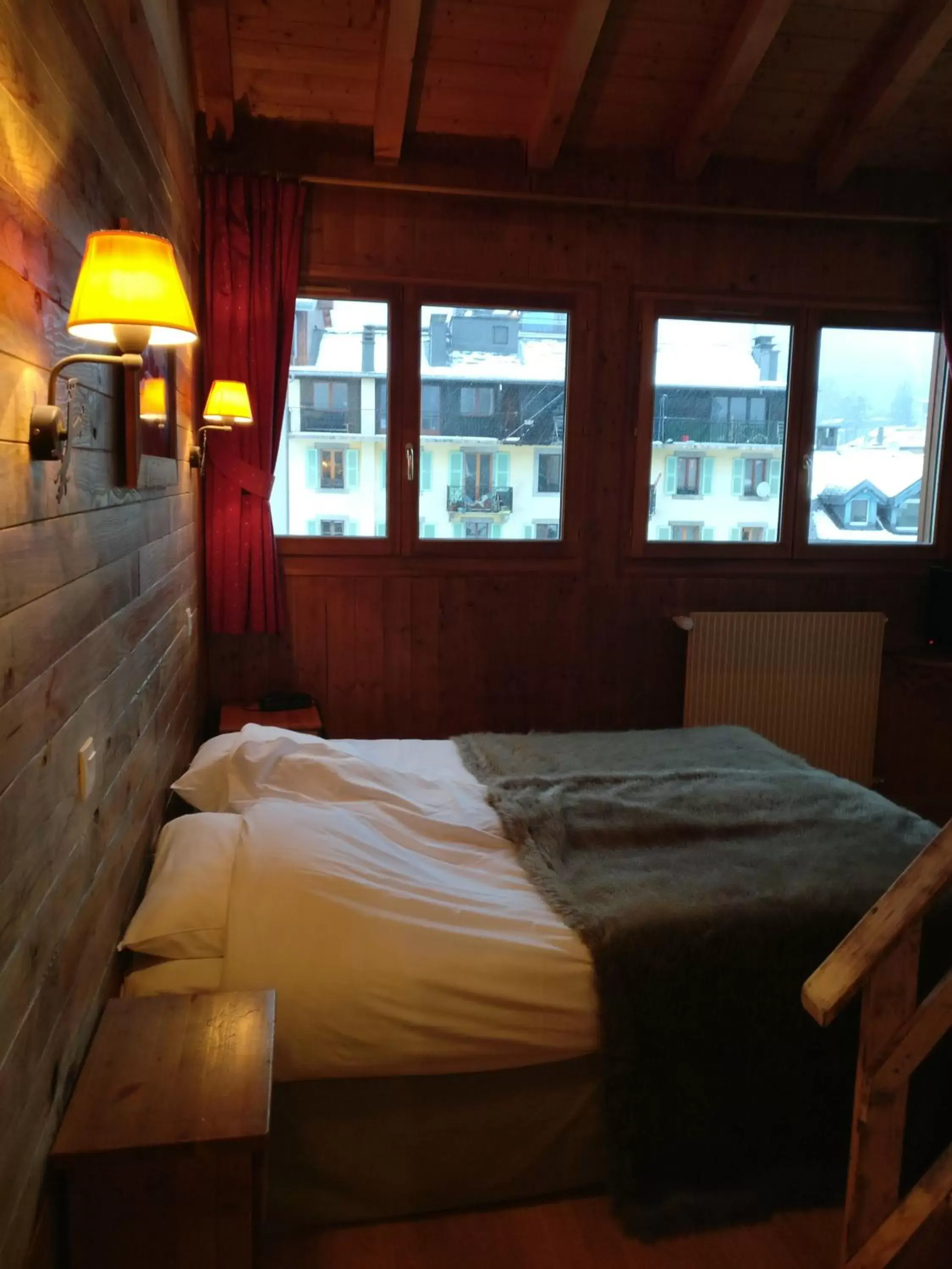 Bed in Hôtel Vallée Blanche