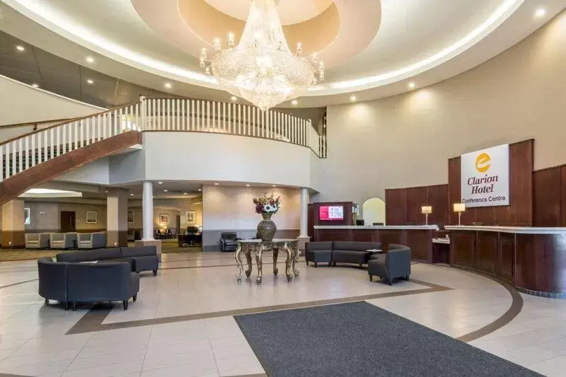 Lobby/Reception in Clarion Hotel & Conference Center Sherwood Park