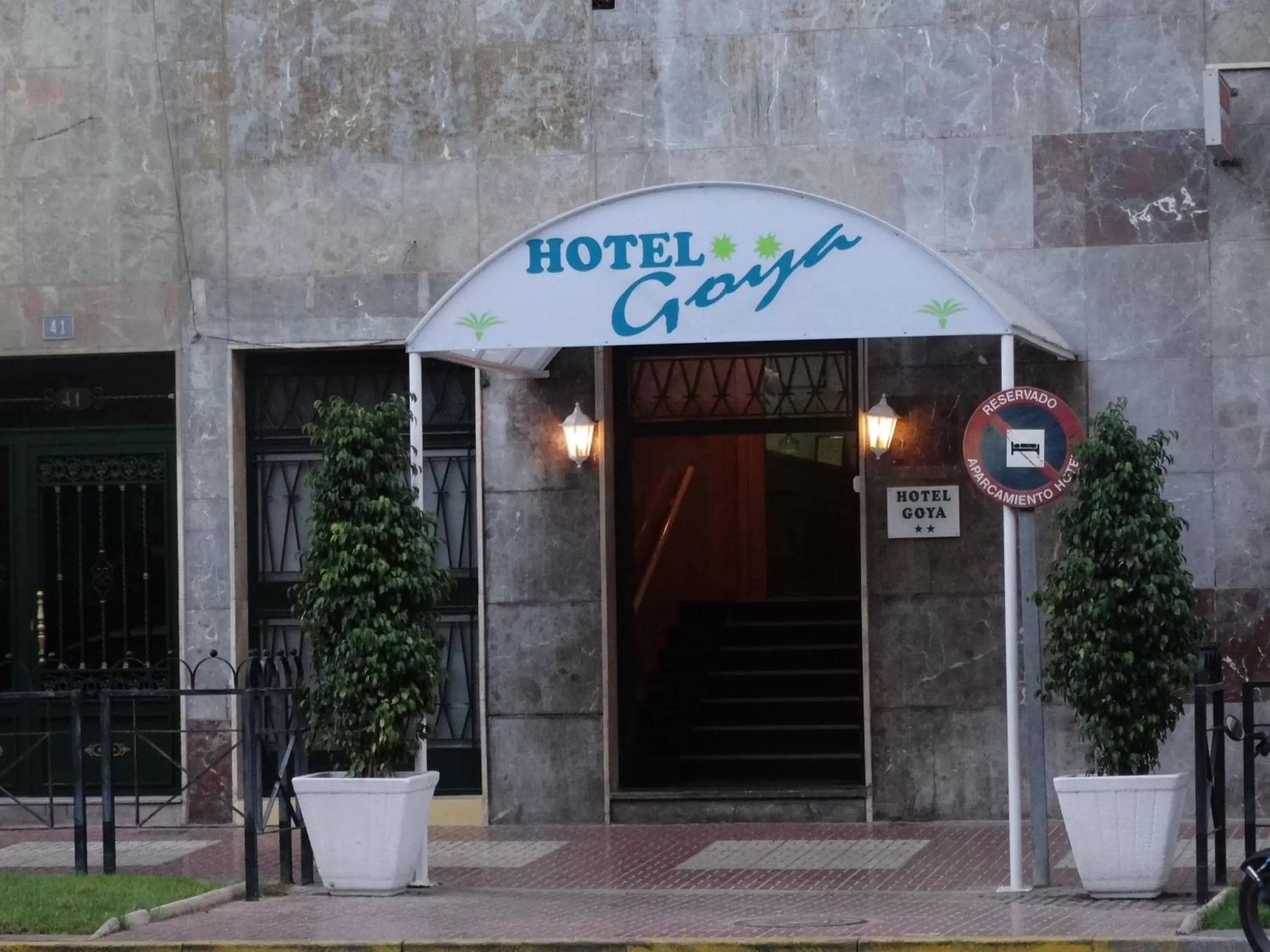 Facade/entrance in Hotel Goya
