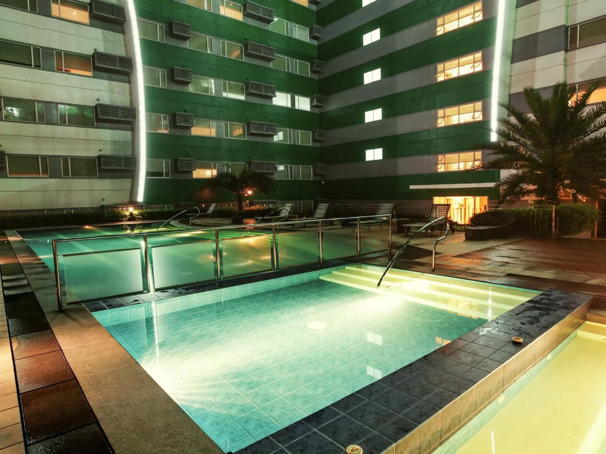 Swimming pool in Hotel101 - Manila