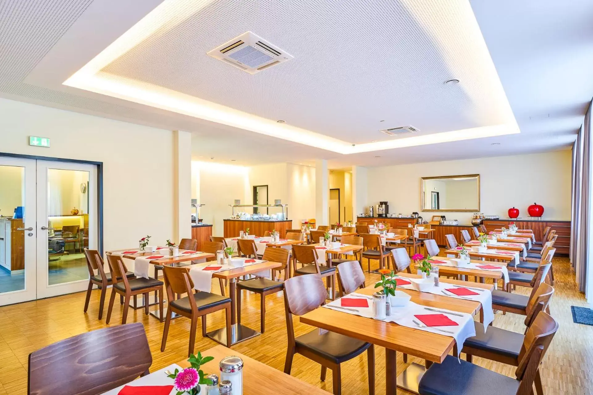 Restaurant/Places to Eat in Hotel Apfelbaum