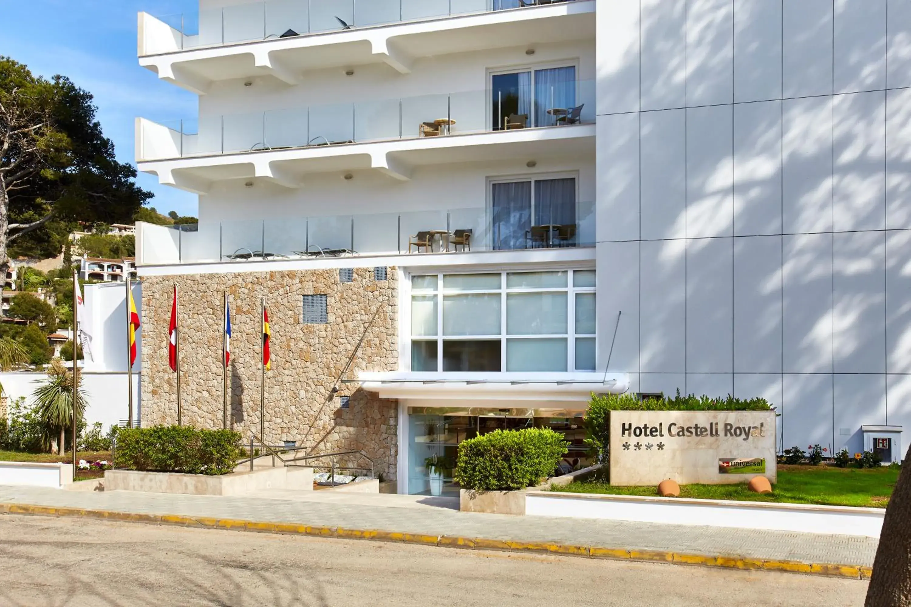 Property Building in Universal Hotel Castell Royal