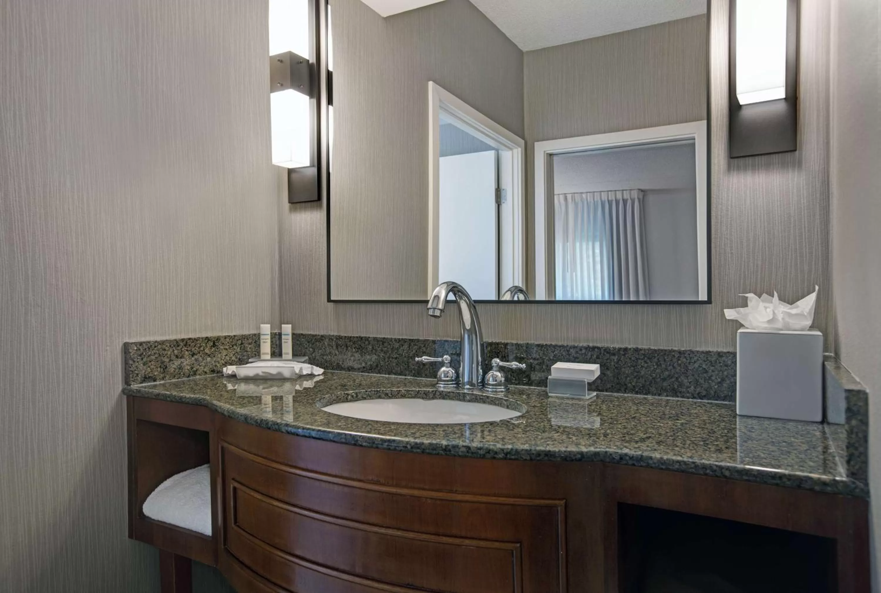 Bathroom in Homewood Suites by Hilton Chicago-Lincolnshire