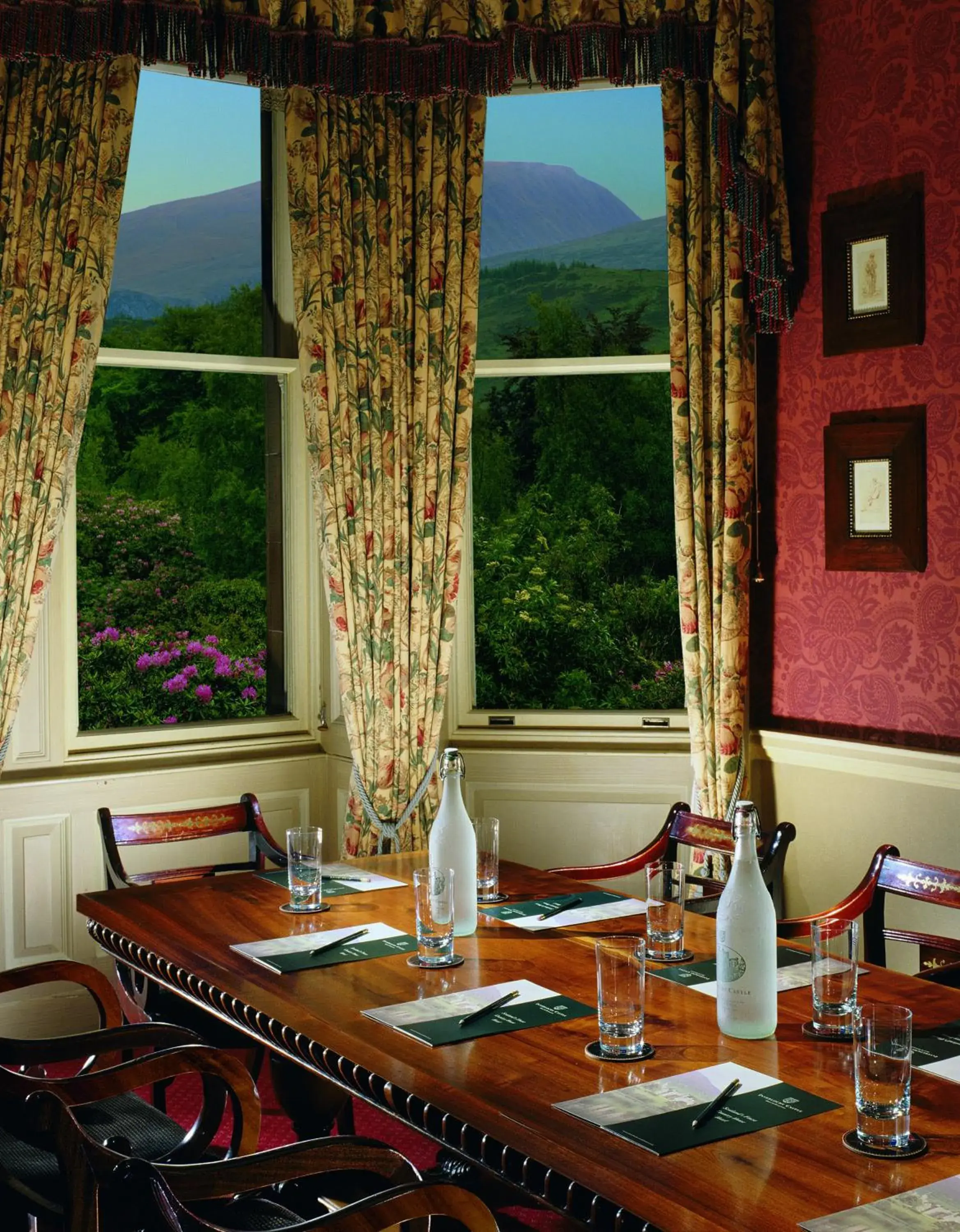 Day, Restaurant/Places to Eat in Inverlochy Castle Hotel