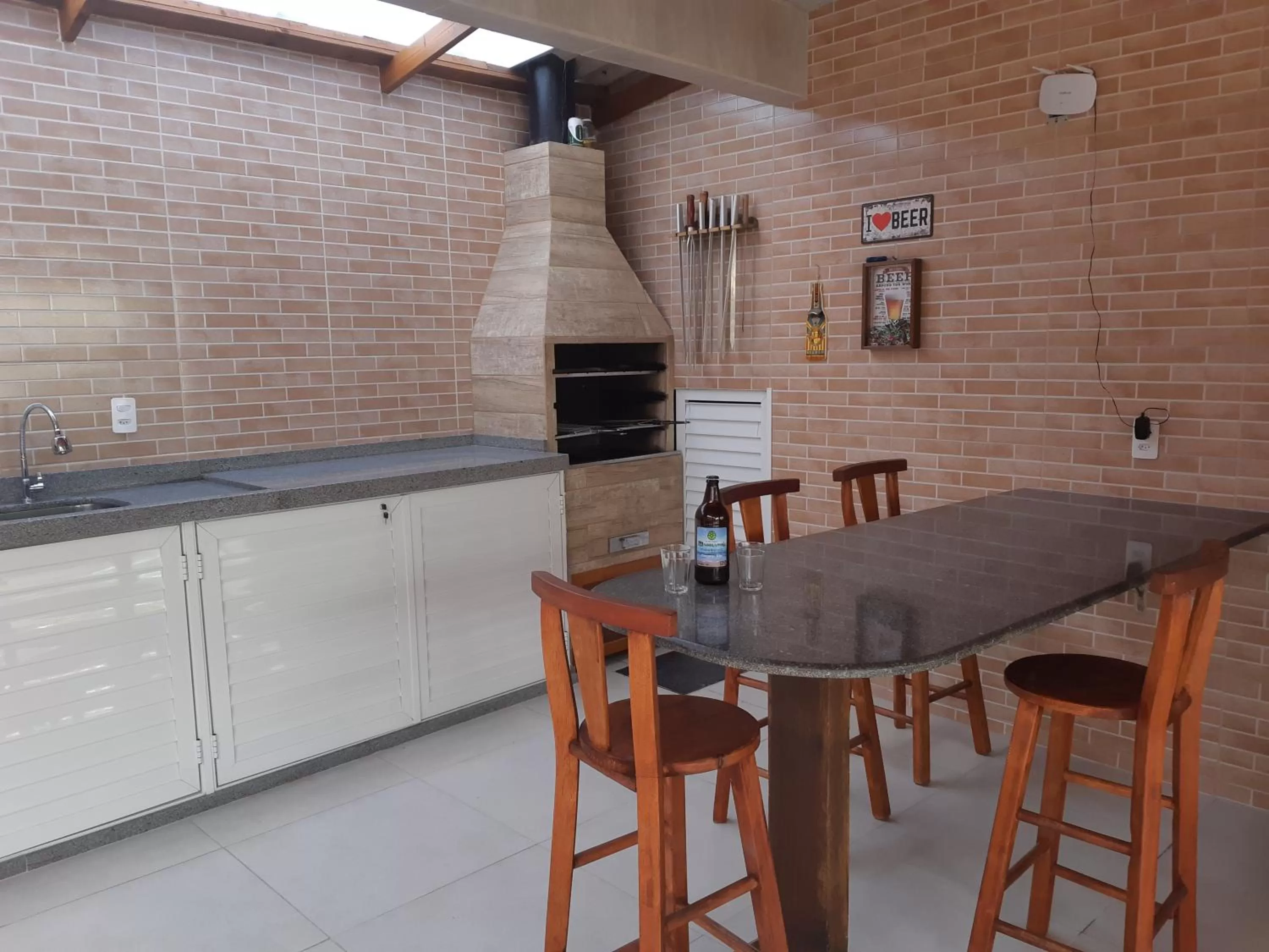 BBQ facilities, Dining Area in Residencial Massiambu