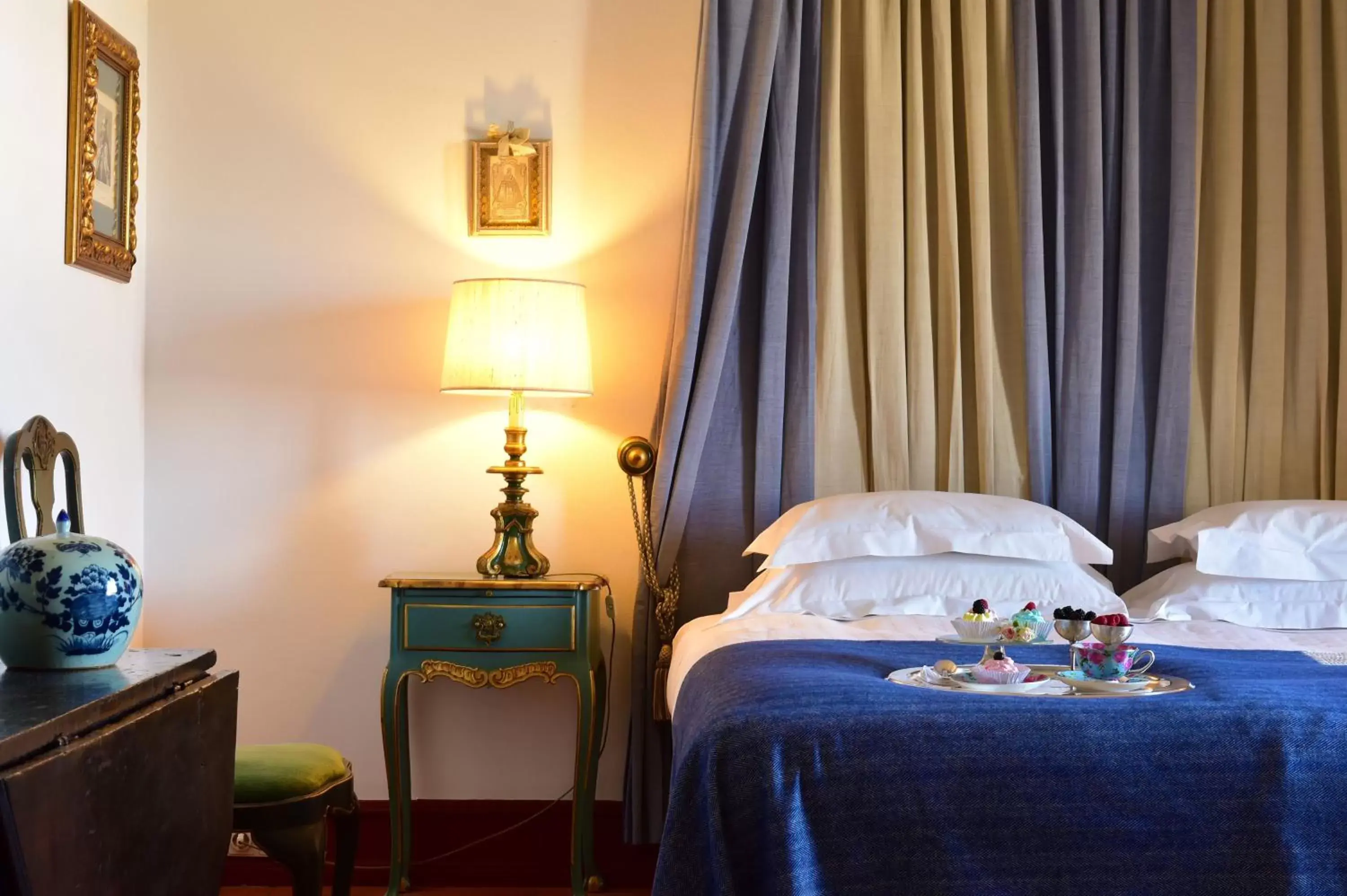 Decorative detail, Bed in Pousada Castelo de Estremoz