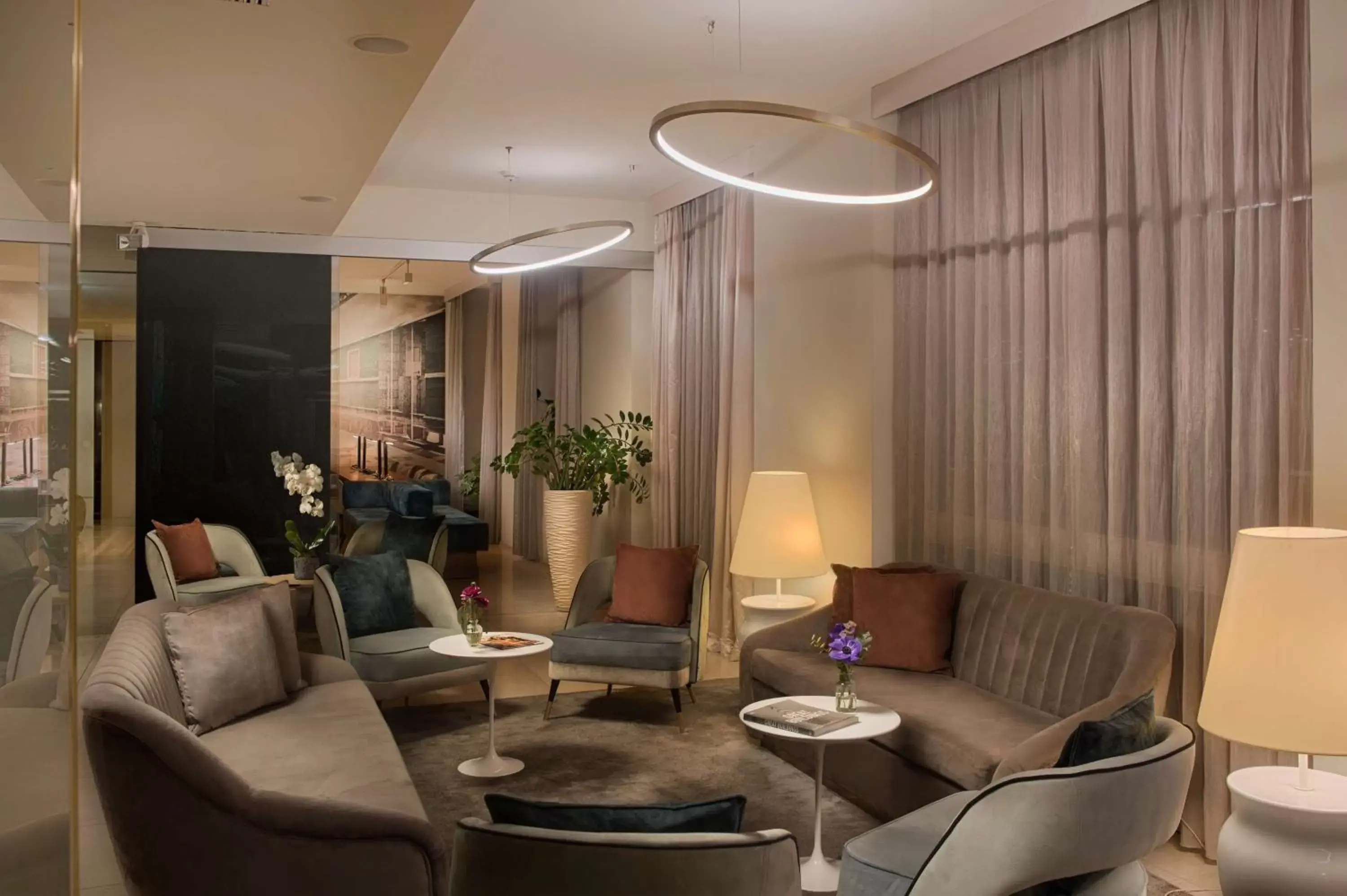 Lobby or reception, Seating Area in Avani Palazzo Moscova Milan Hotel -Previously NH Palazzo Moscova-