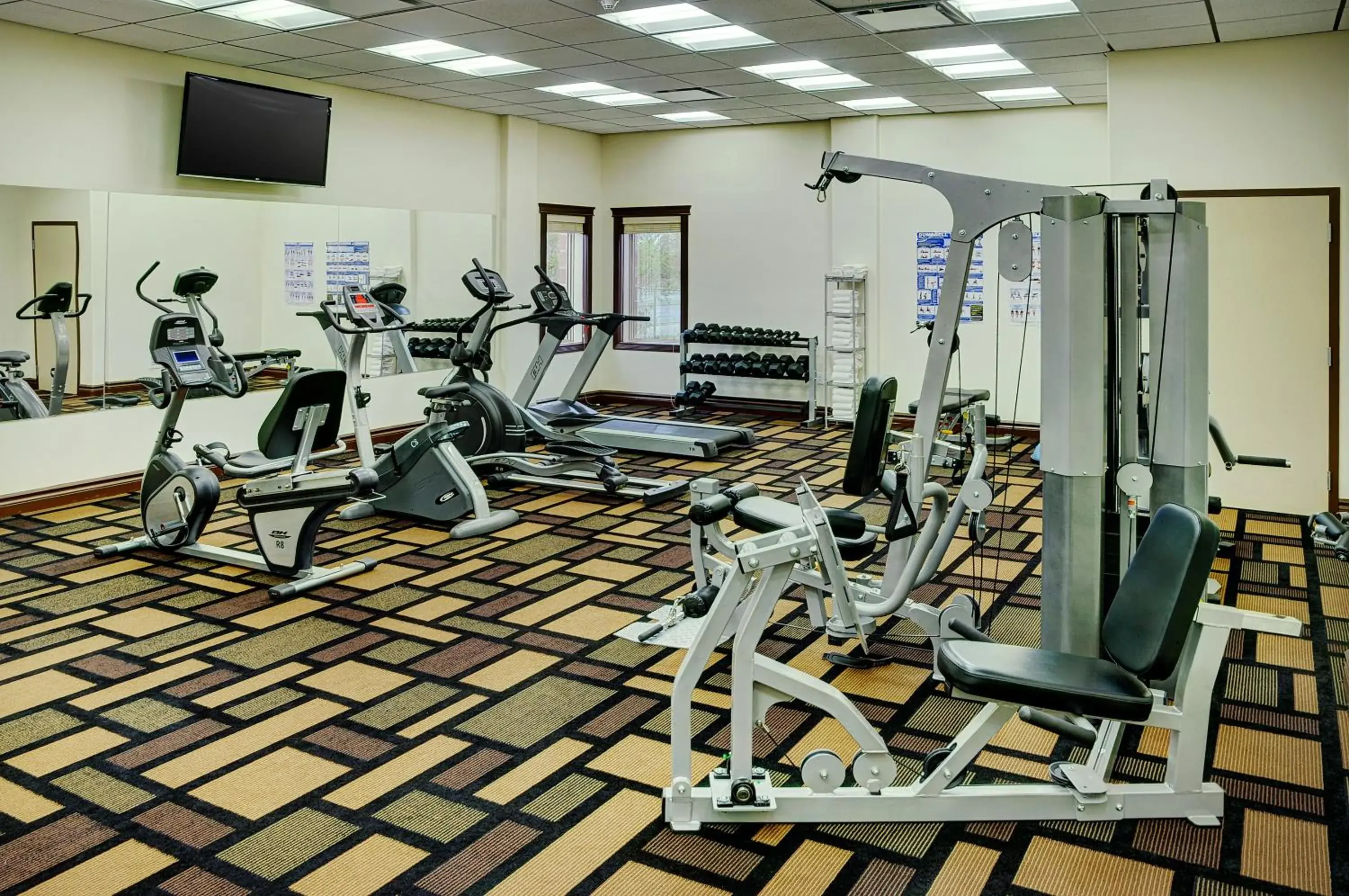 Fitness centre/facilities, Fitness Center/Facilities in Chateau Nova Yellowhead