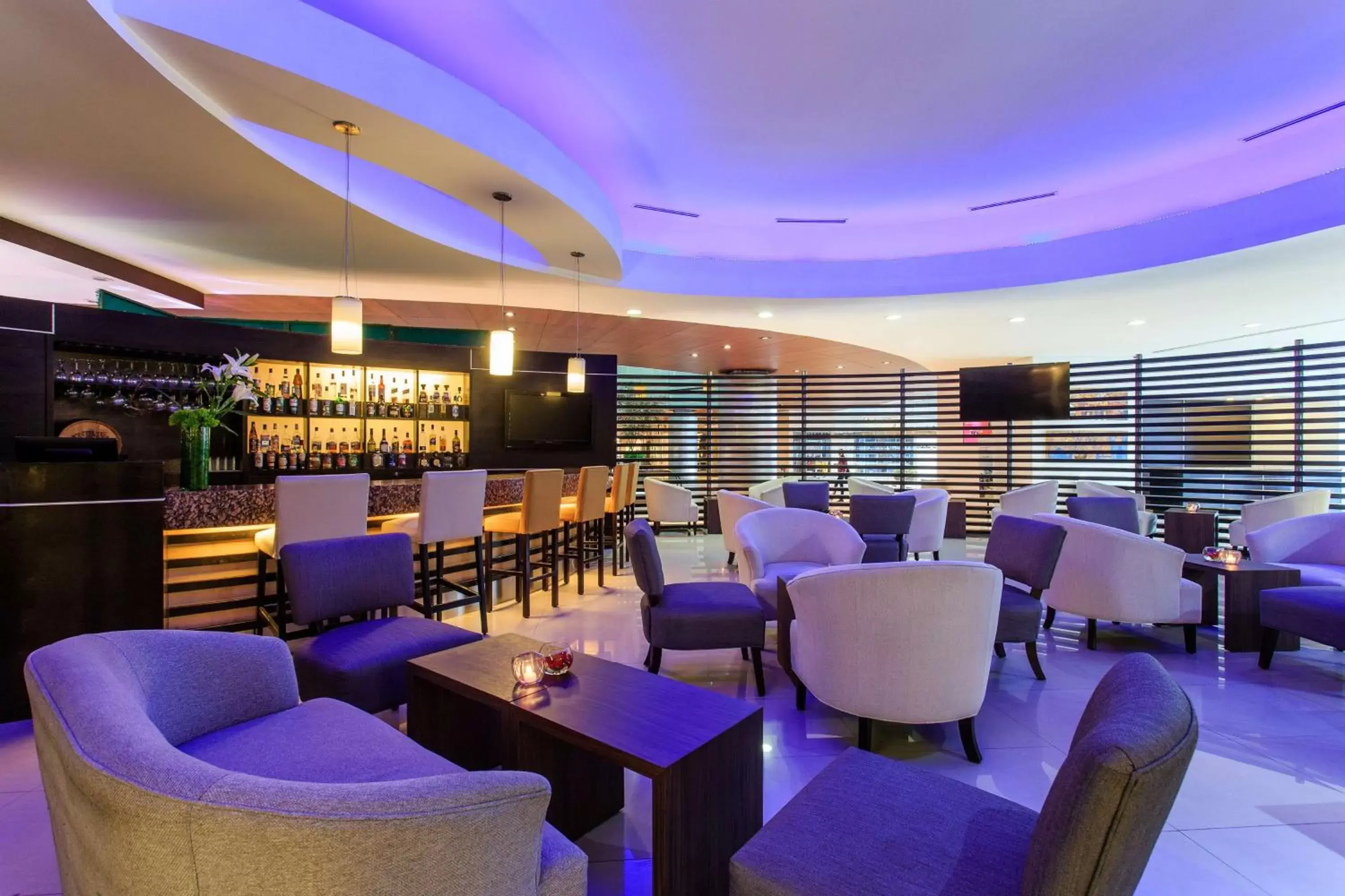 Lounge or bar, Lounge/Bar in NH Collection Monterrey San Pedro