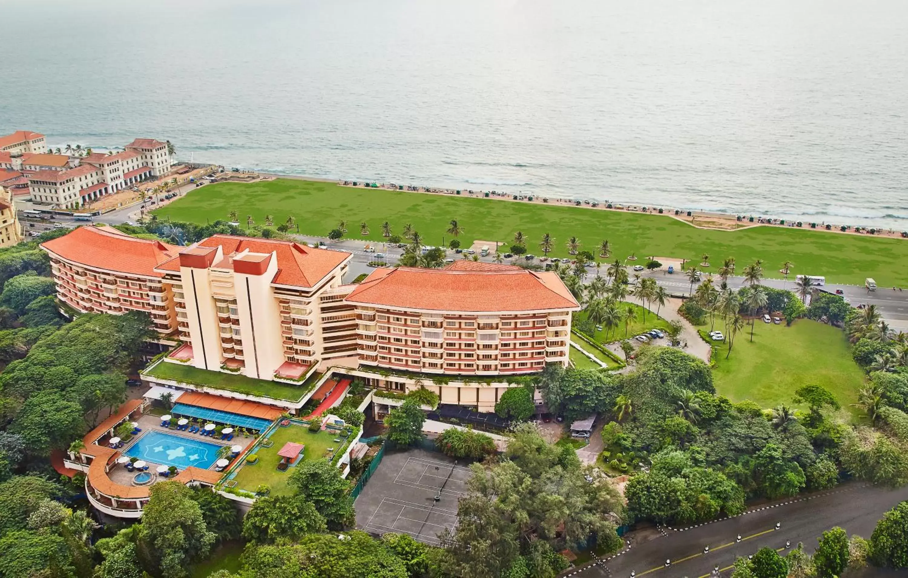 Facade/entrance, Bird's-eye View in Taj Samudra