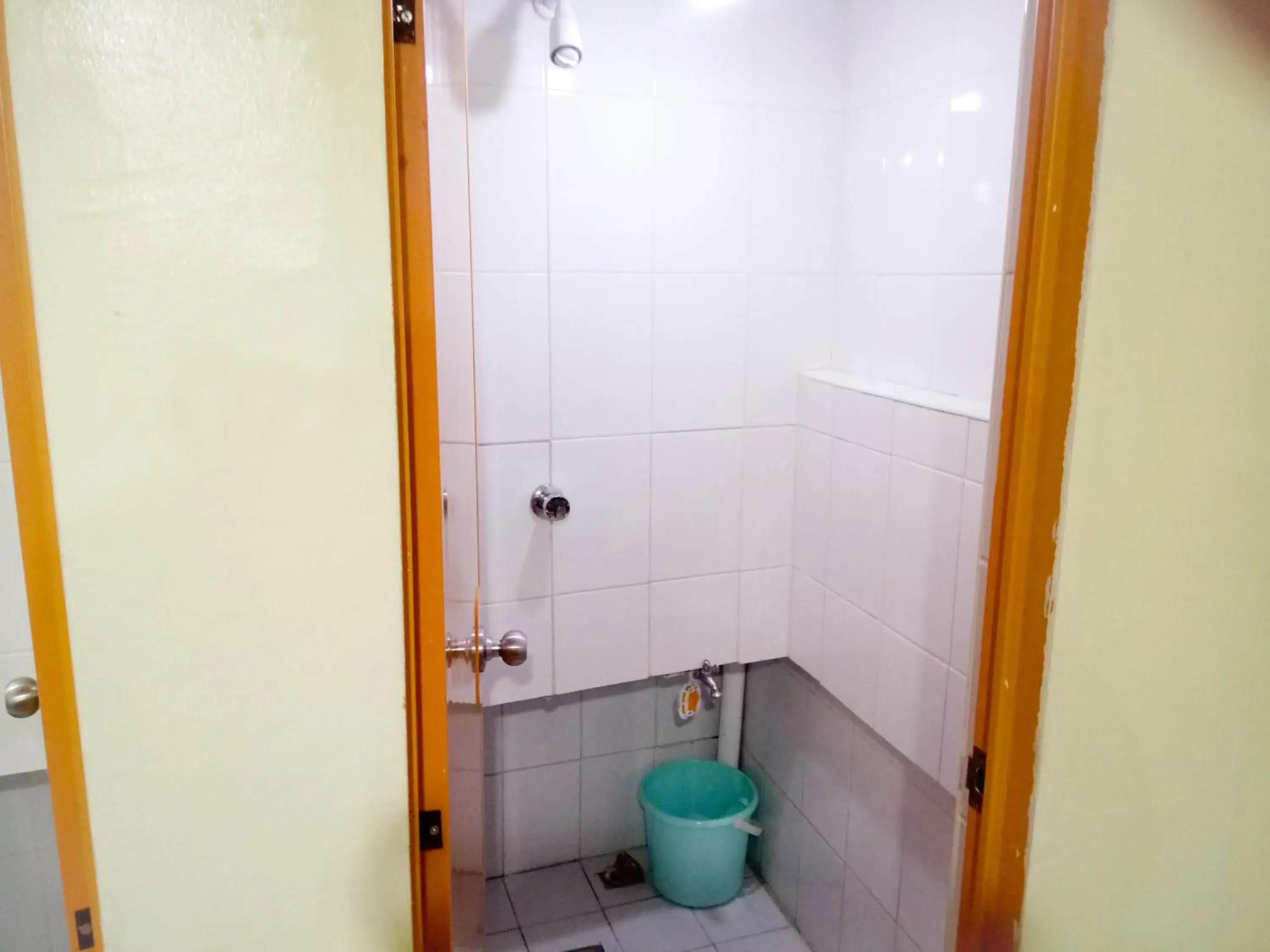 Bathroom in 8hostel