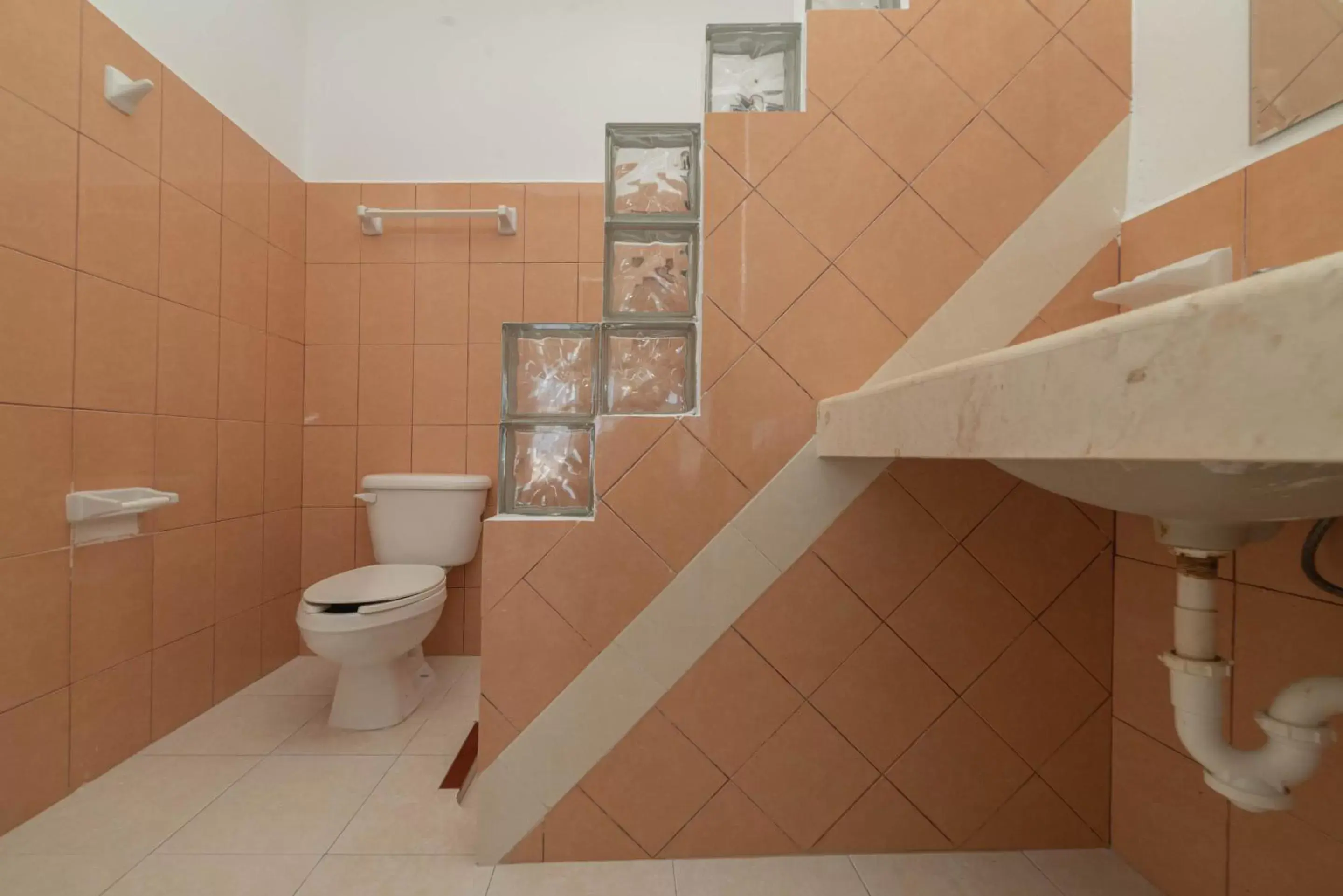 Bathroom in Hotel La Trigueña