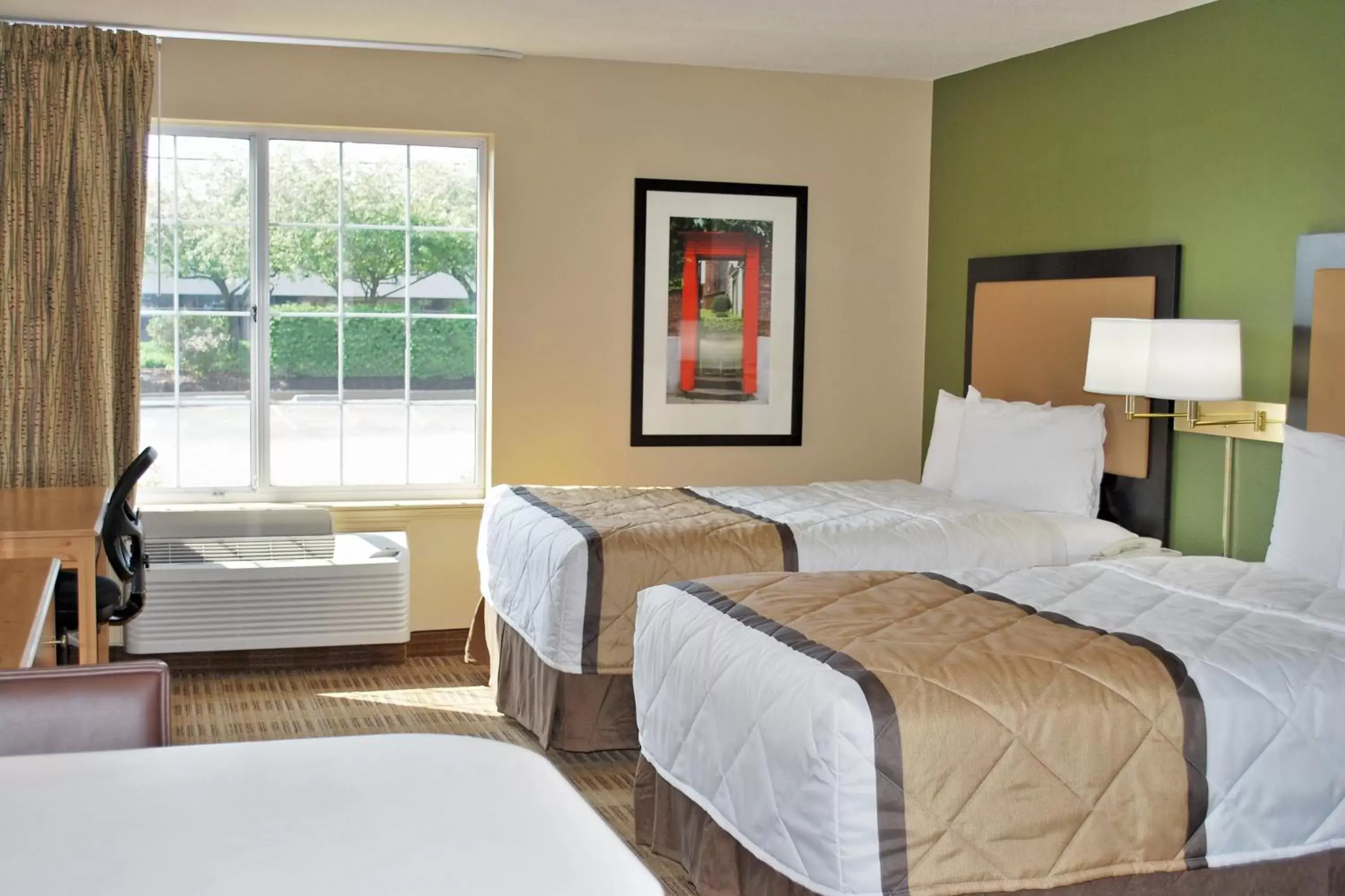 Bed in Extended Stay America Suites - St Louis - Westport - Central