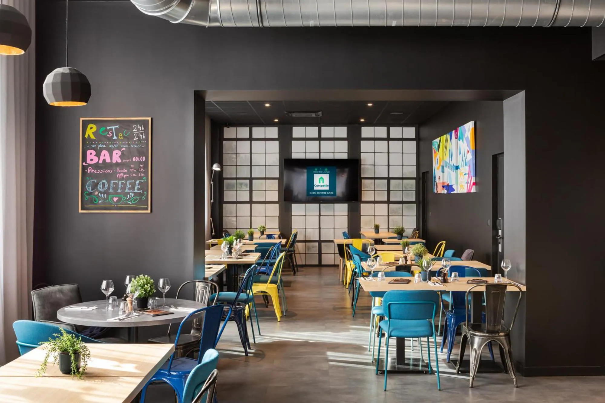 Restaurant/places to eat in Campanile Caen Centre Gare