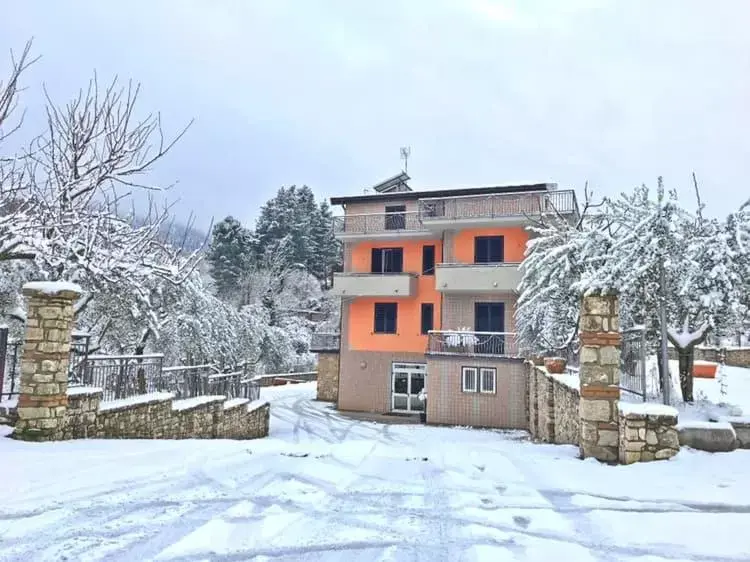 Property building, Winter in B&B Da Felice